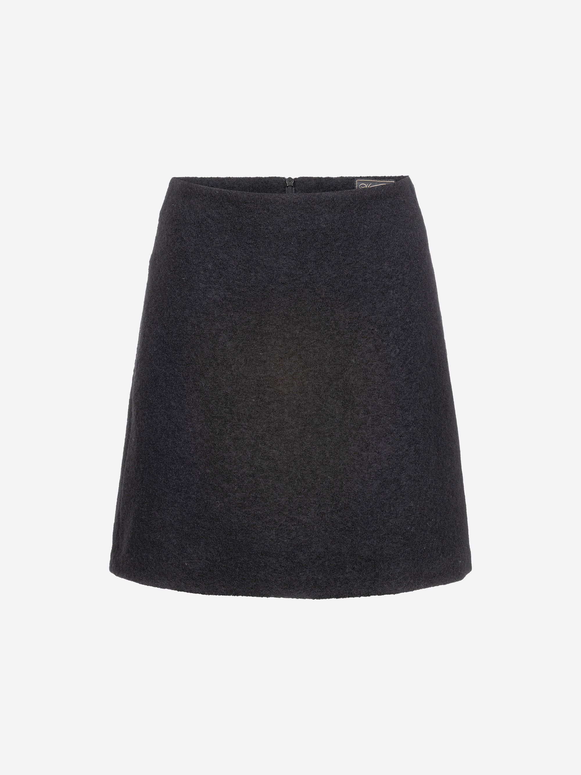 Modell Zelma Minirock aus Bouclé