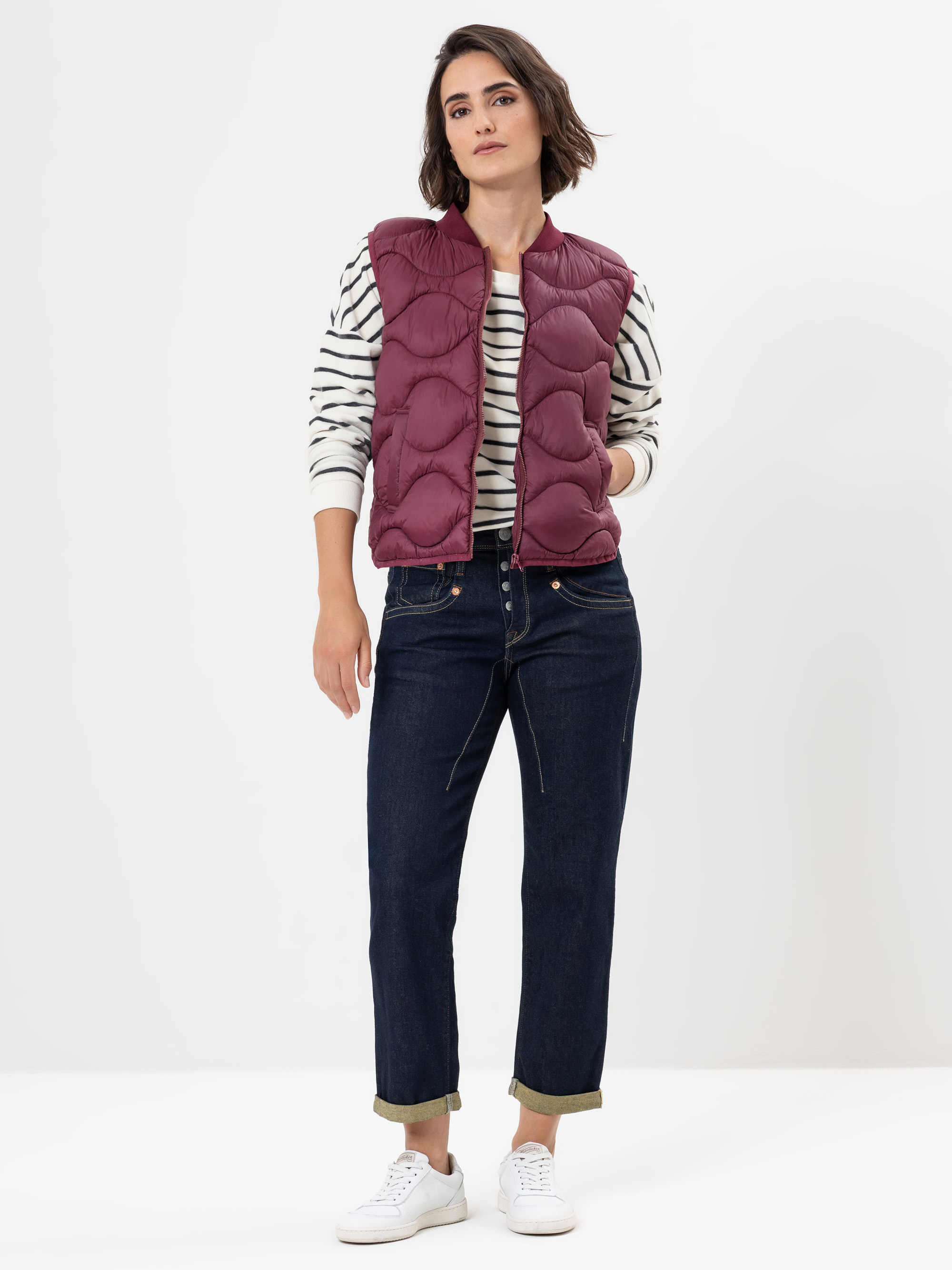 Modell Cierra aus recyceltem Nylon