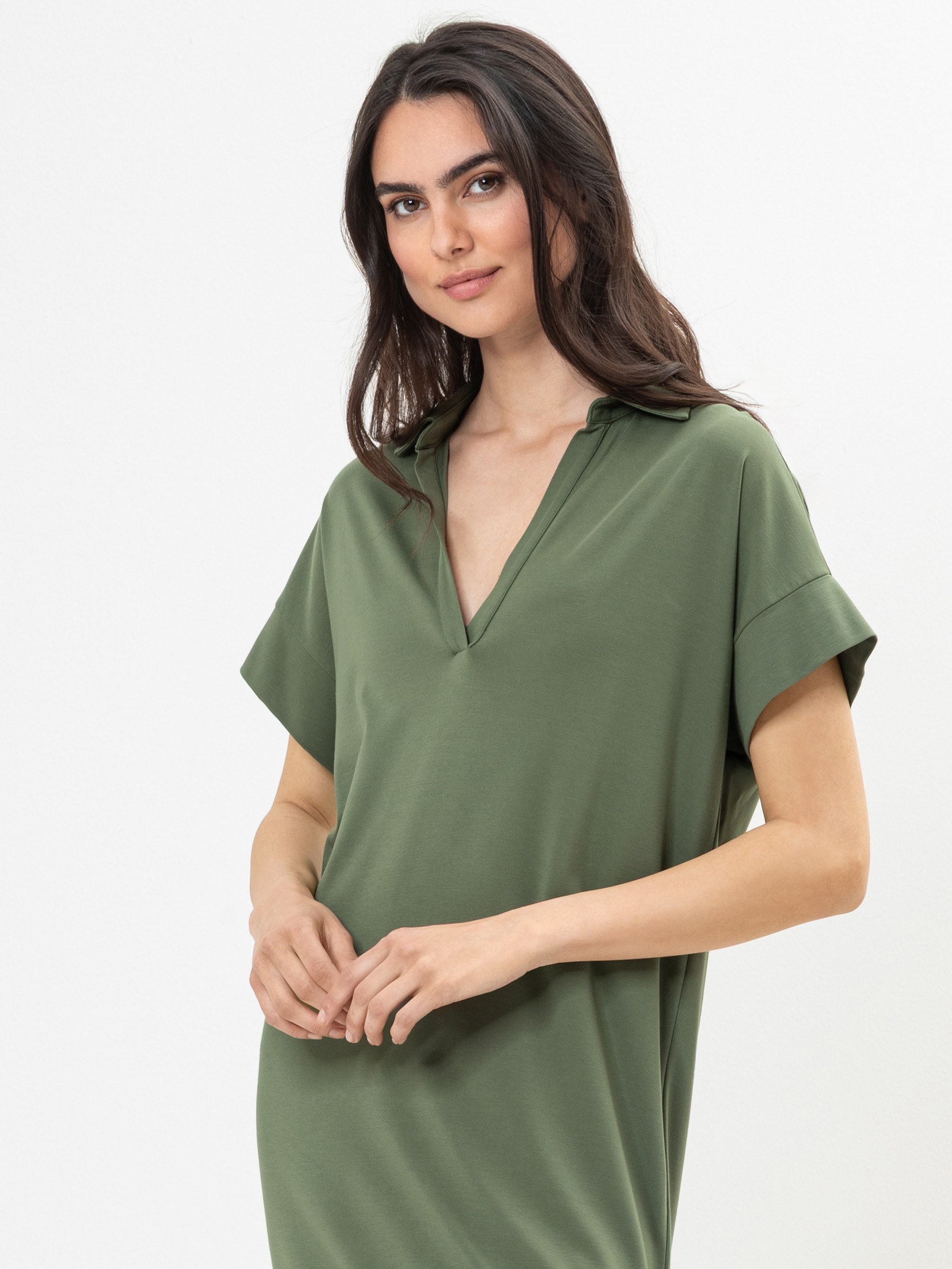 Modell Yaisa Jersey Hemdkleid