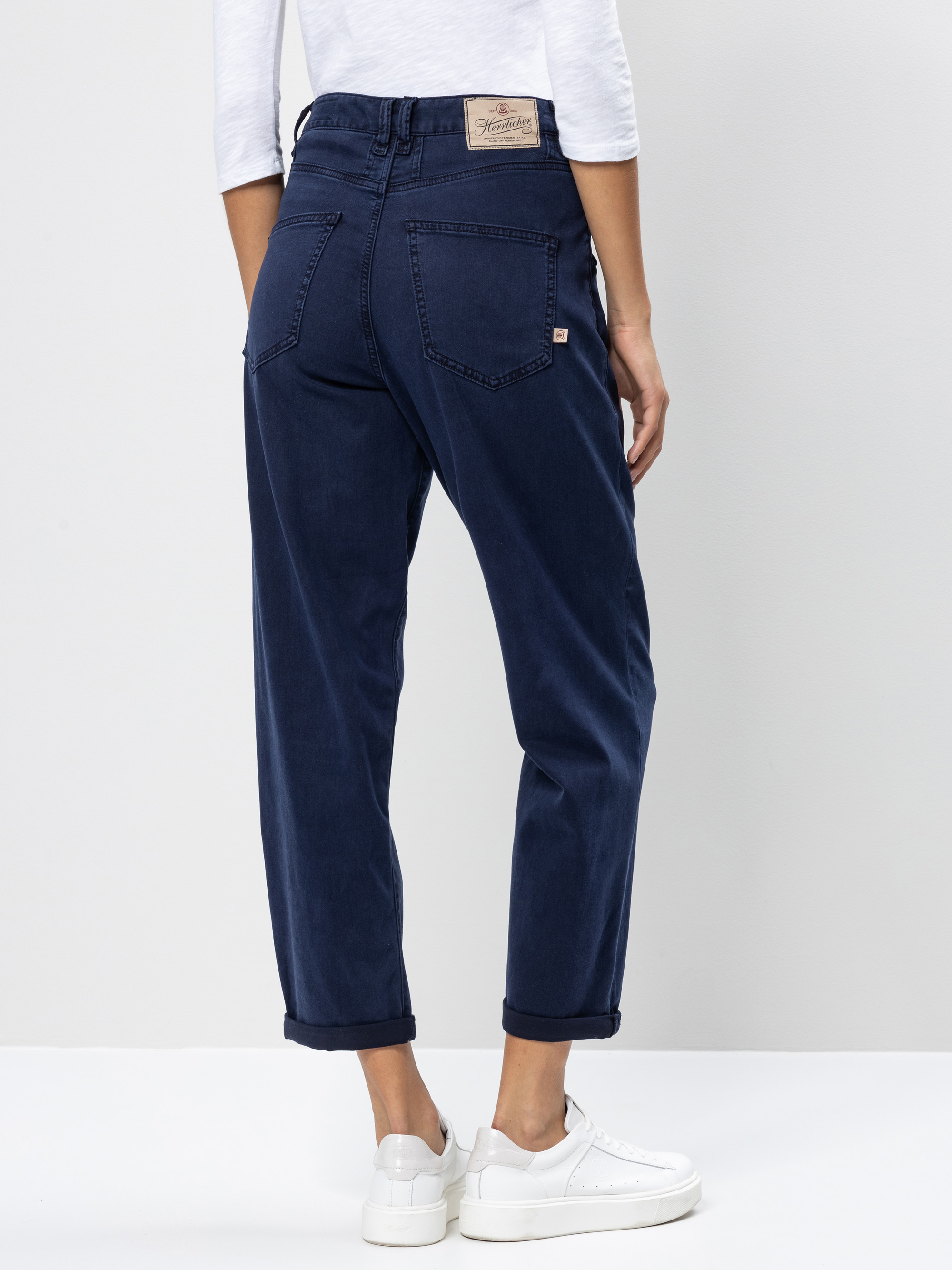 Modell Brooke Hose aus Tencel Qualität