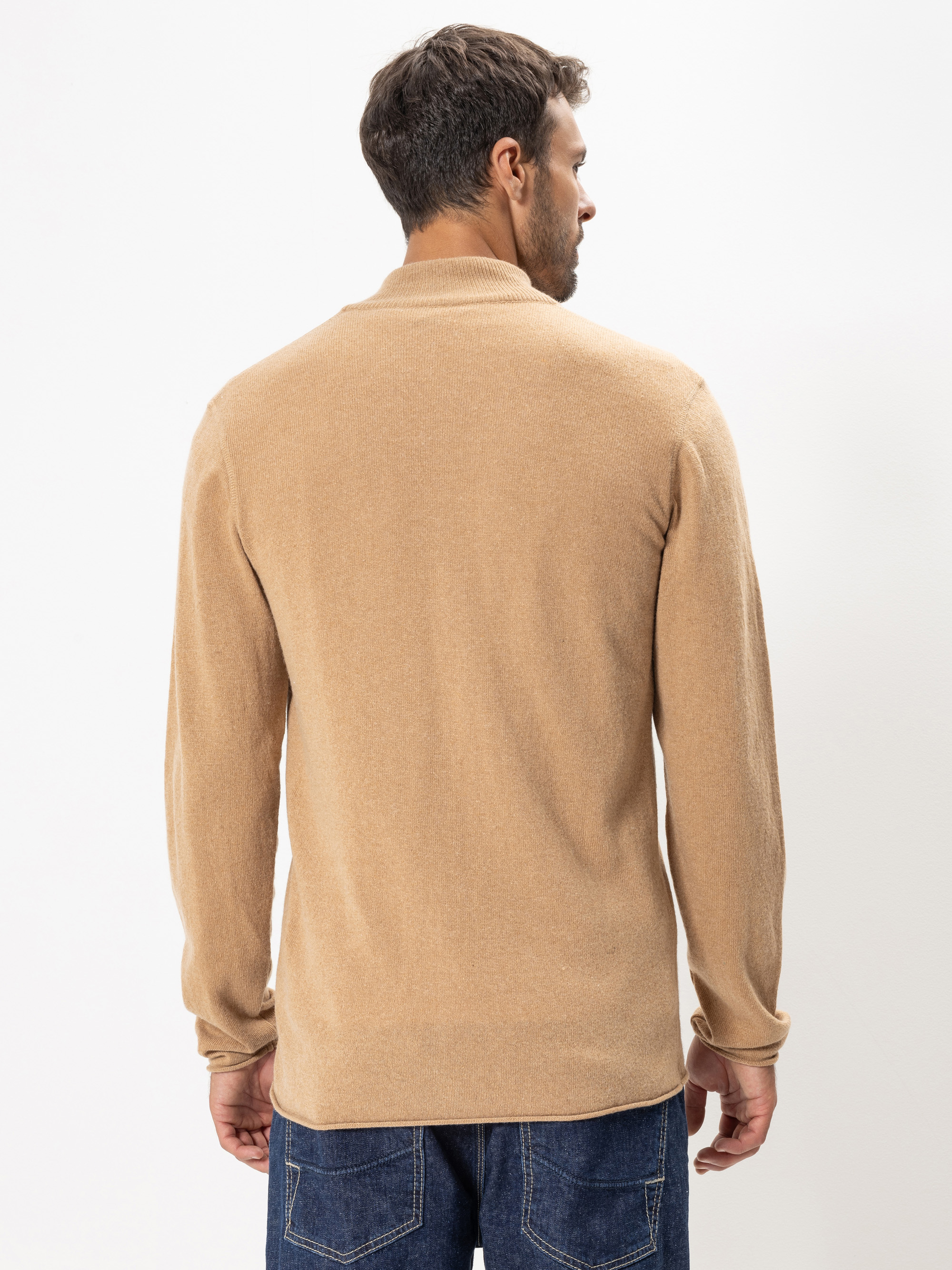 Modell Potack Cardigan mit recyceltem Kaschmir