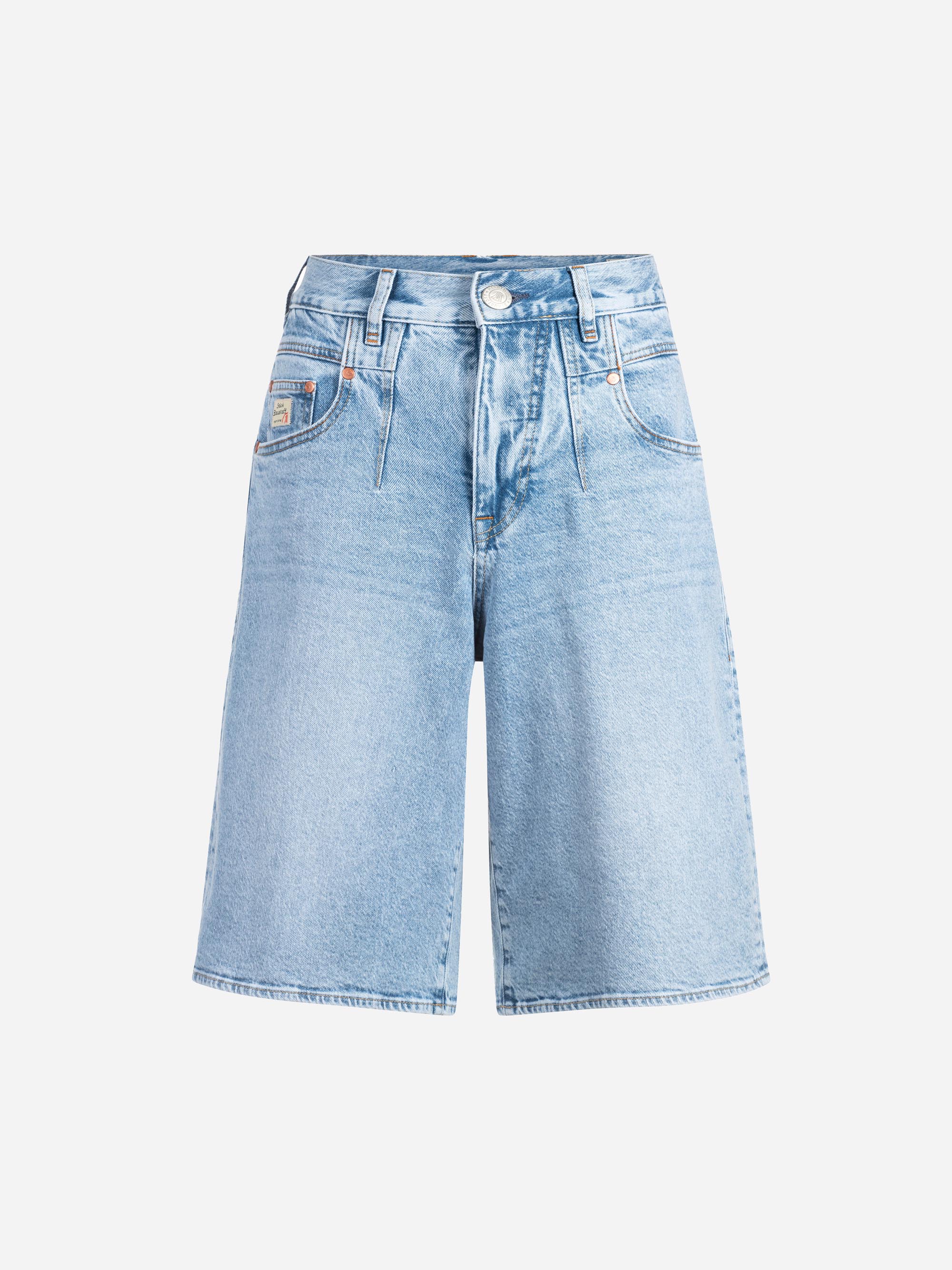 Modell Brooke Bermuda Jeans