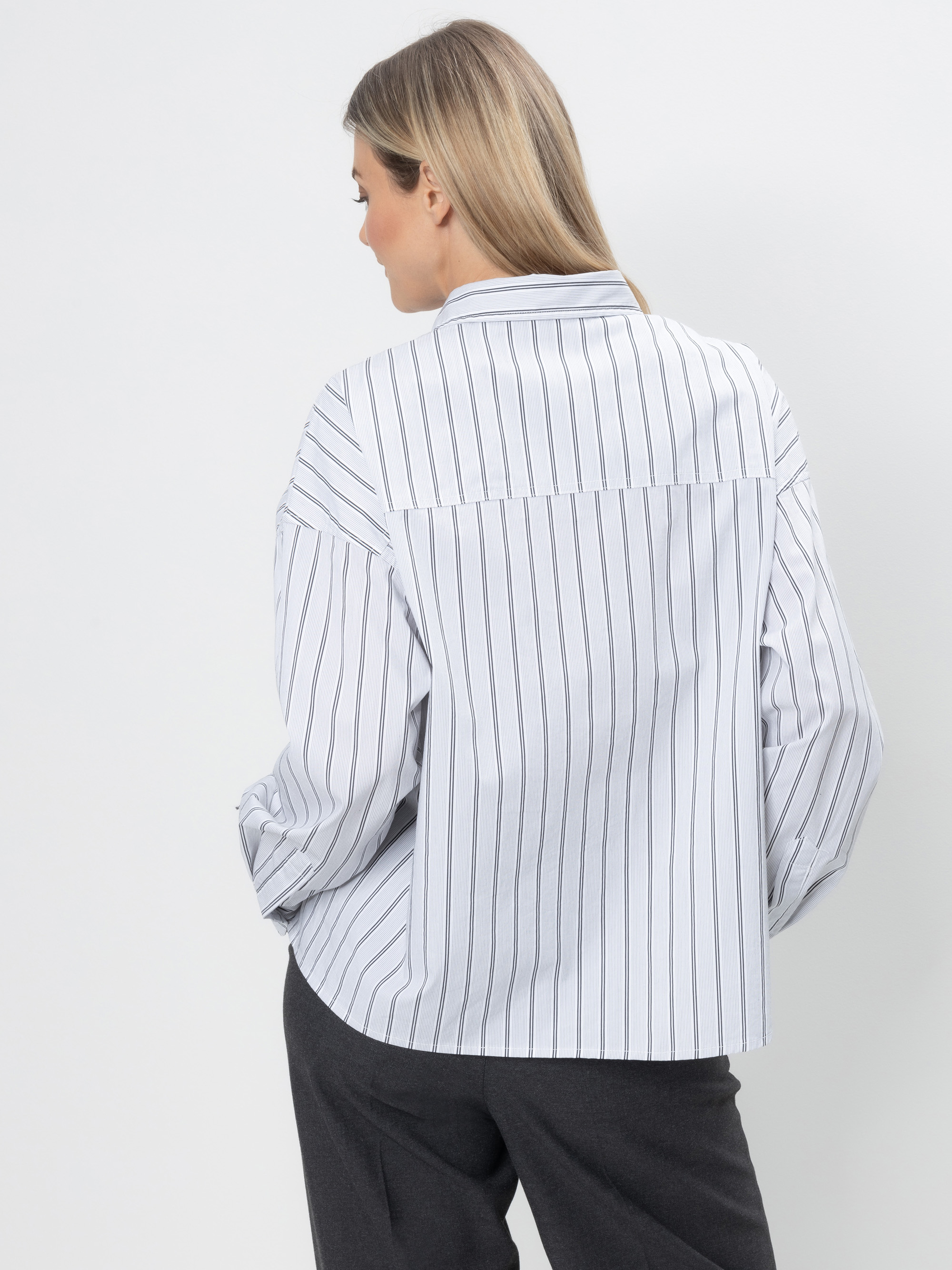 Modell  Lash Hemd gestreift