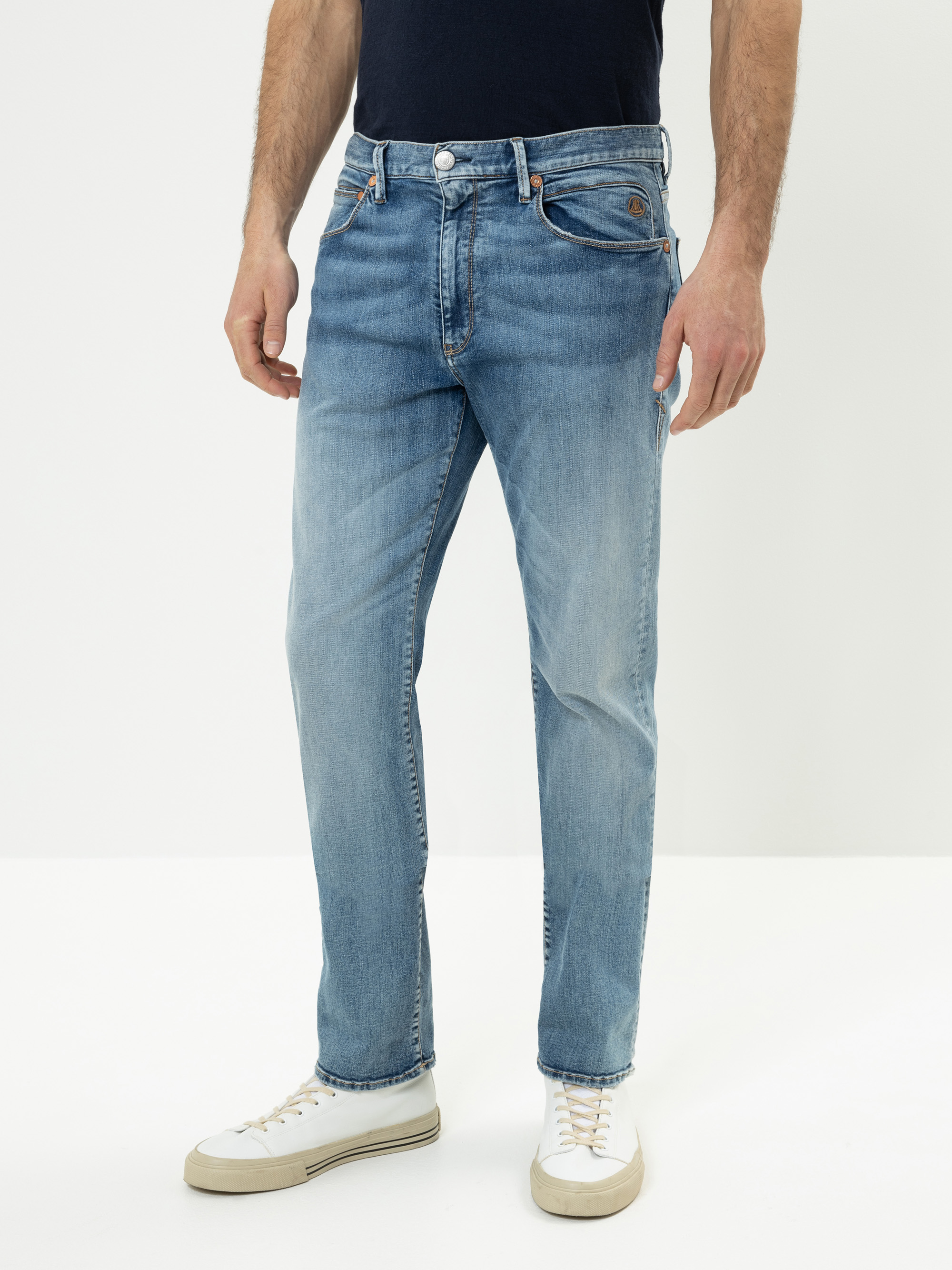 Modell Tyler Straight Jeans aus Bio-Baumwolle