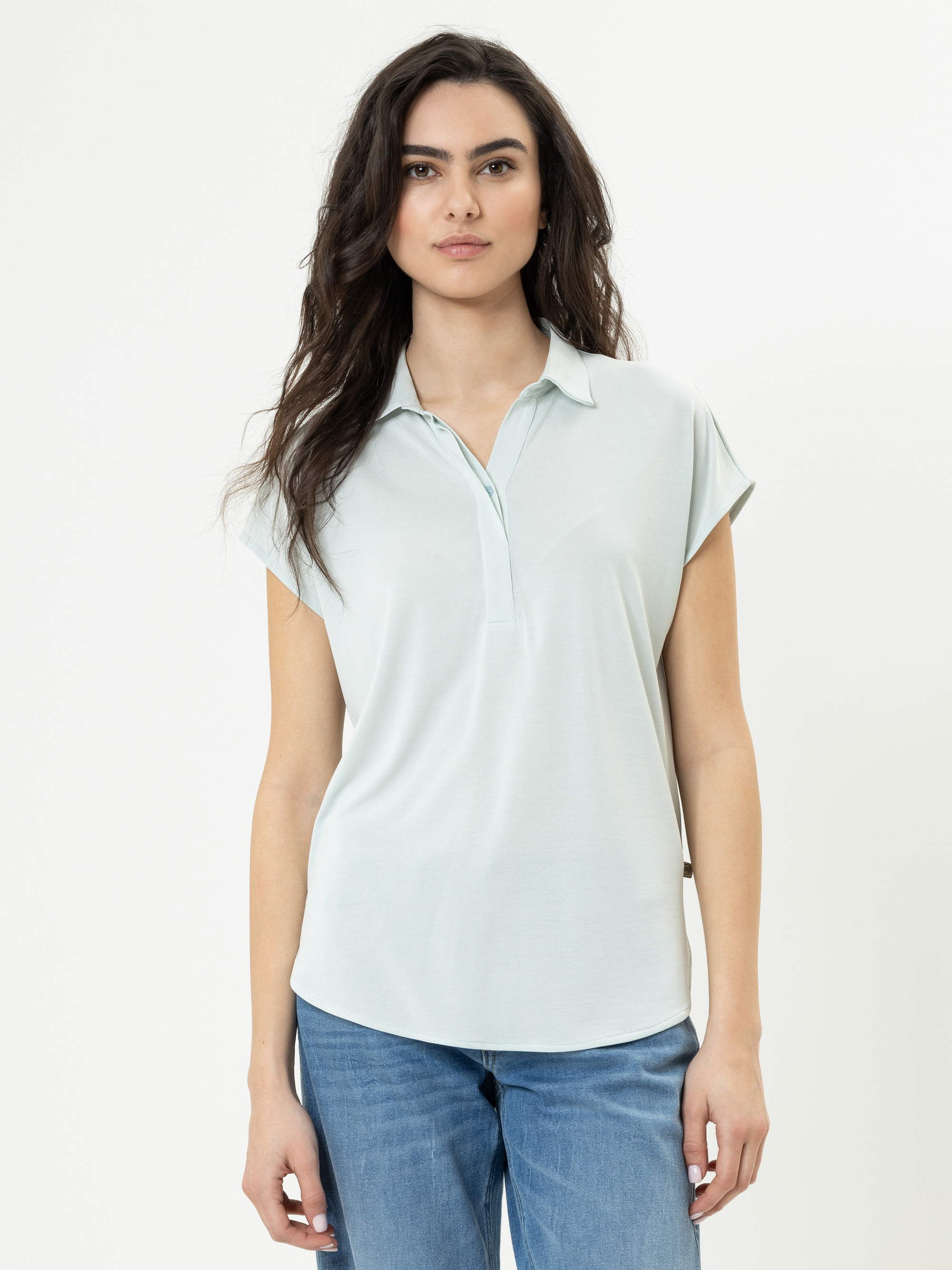 Modell Vanita Kurzarmbluse