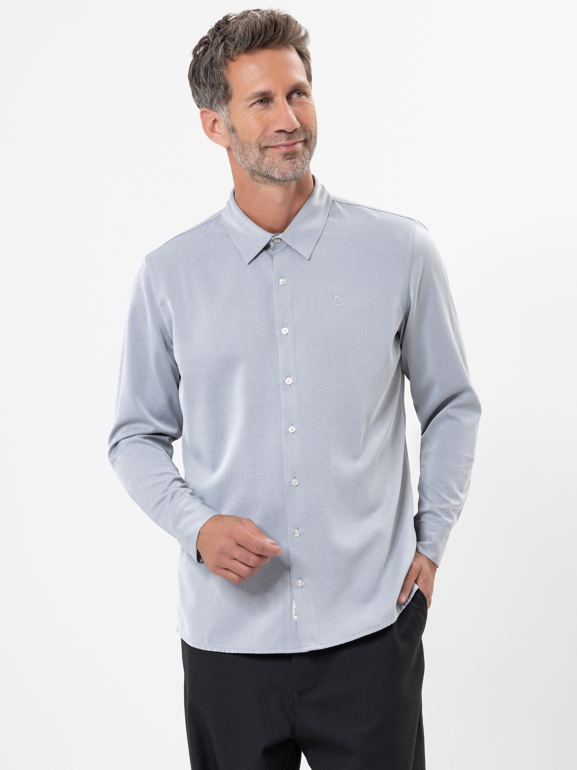 Modell  Herb Hemd aus Popeline