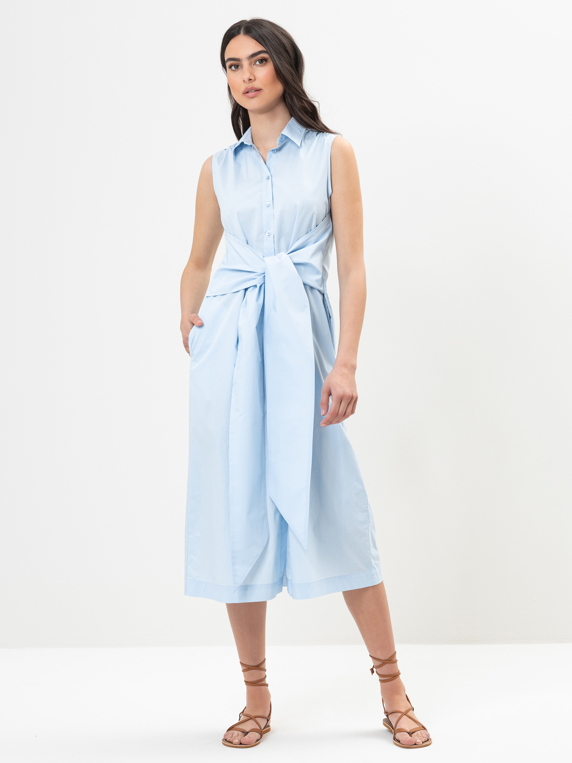 Modell Leticia Blusenkleid