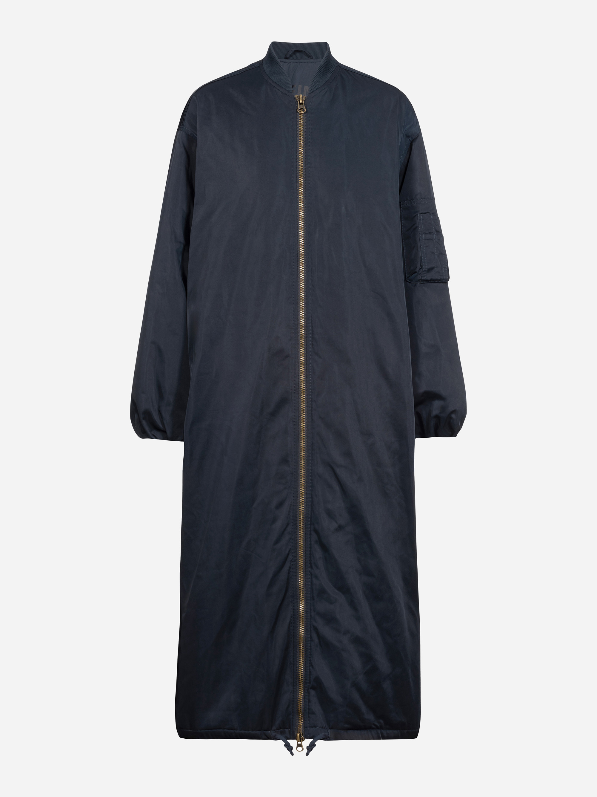 Modell Yayana Mantel