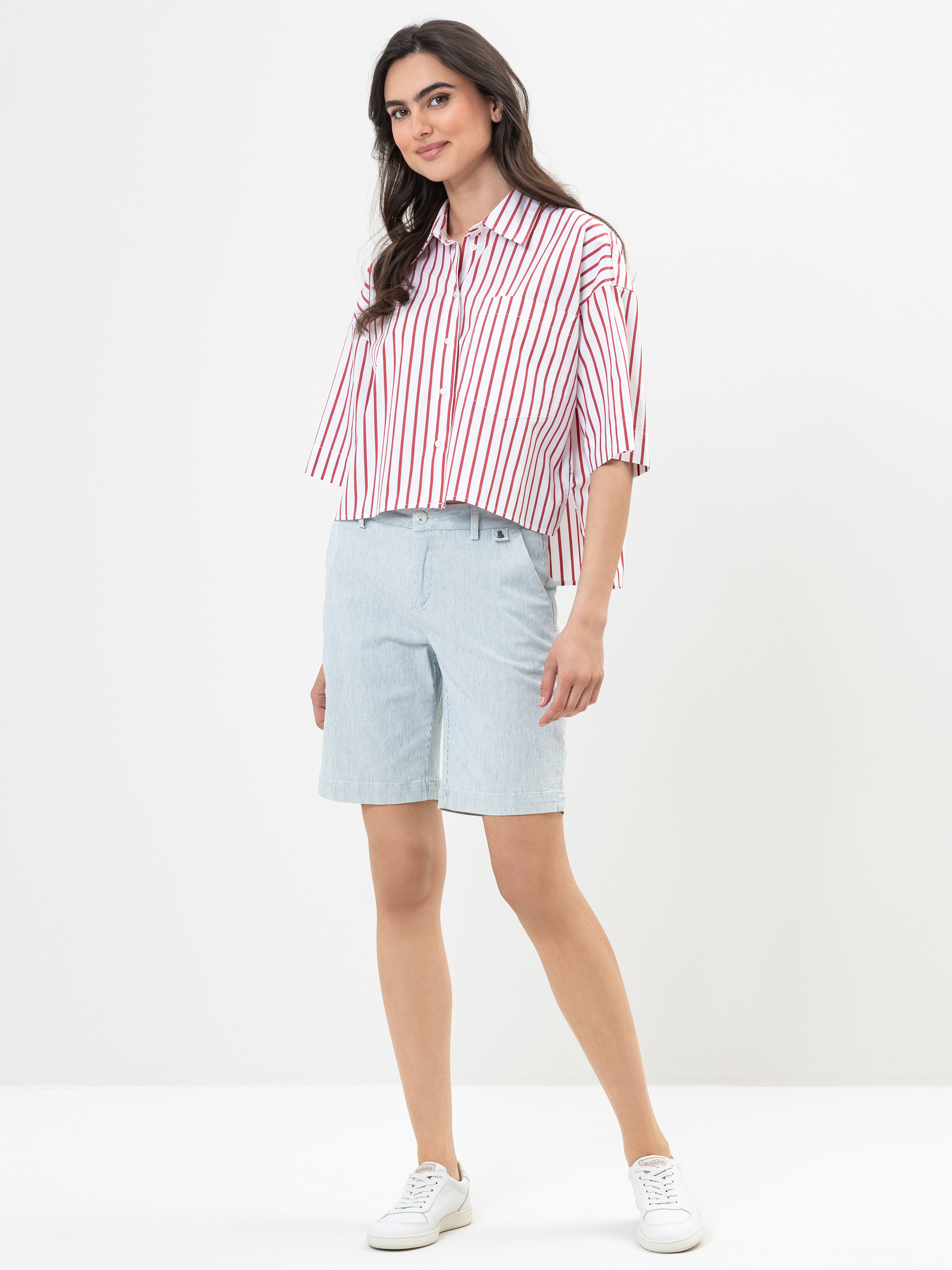 Modell Perlina Bluse aus Popeline