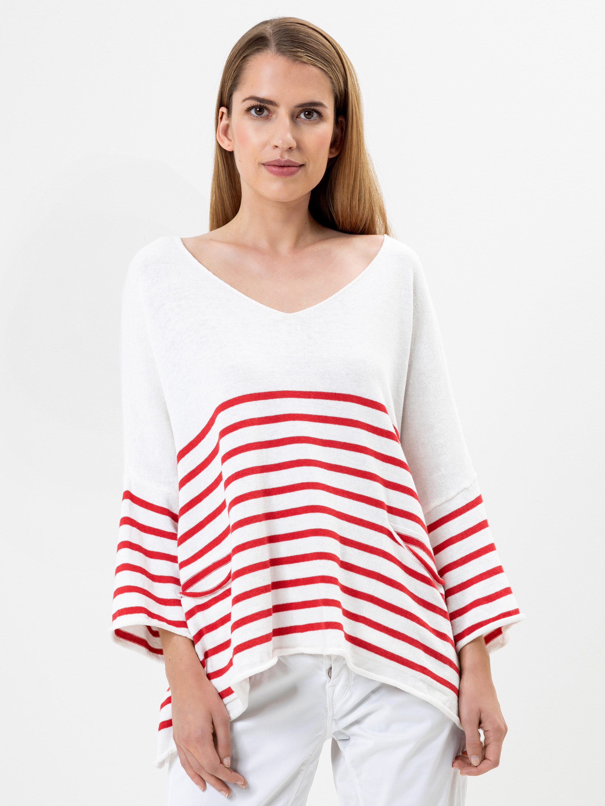 Modell  Juno Marie Feinstrickpullover