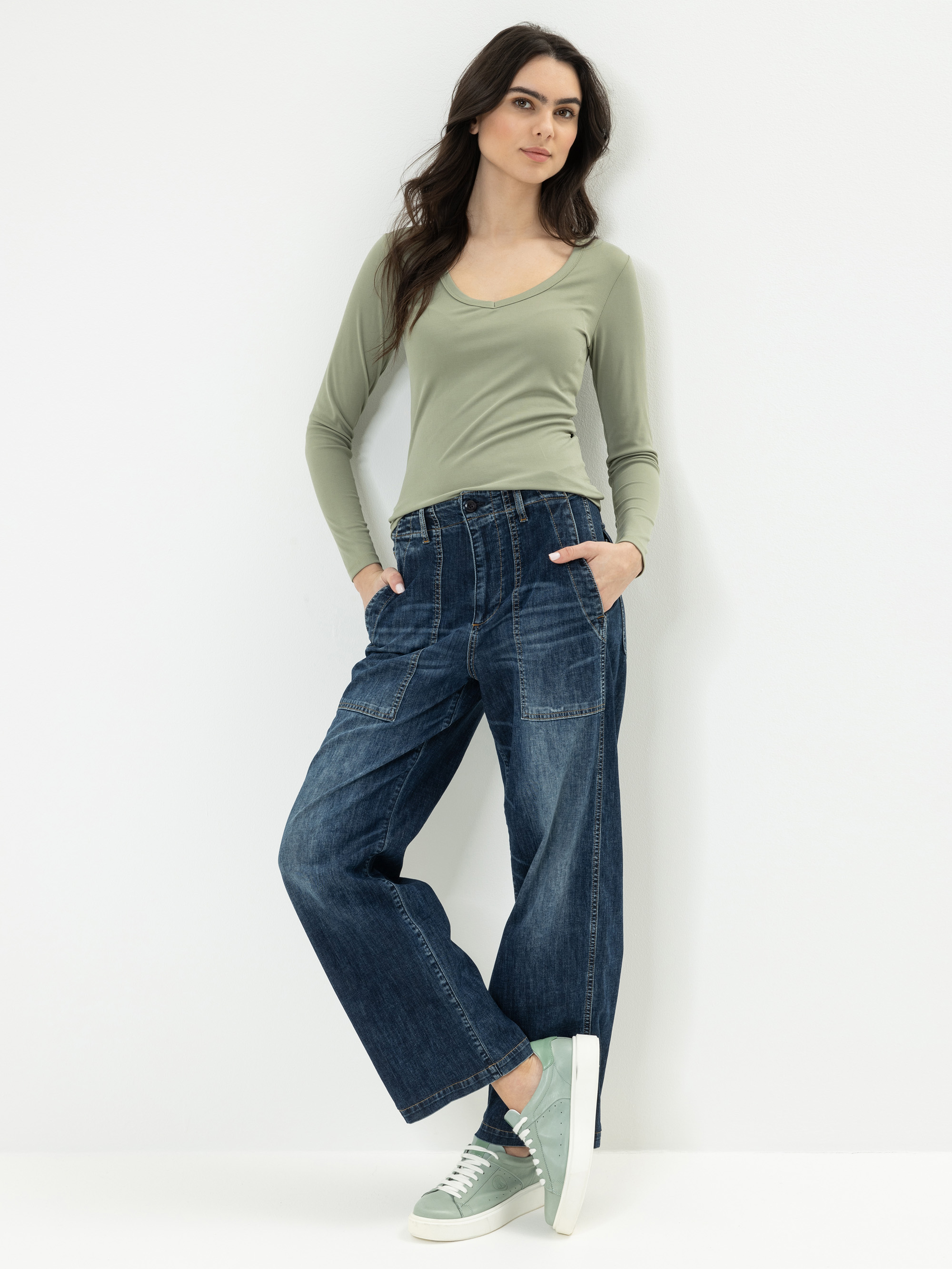 Modell  Aveline Langarmshirt aus Modal