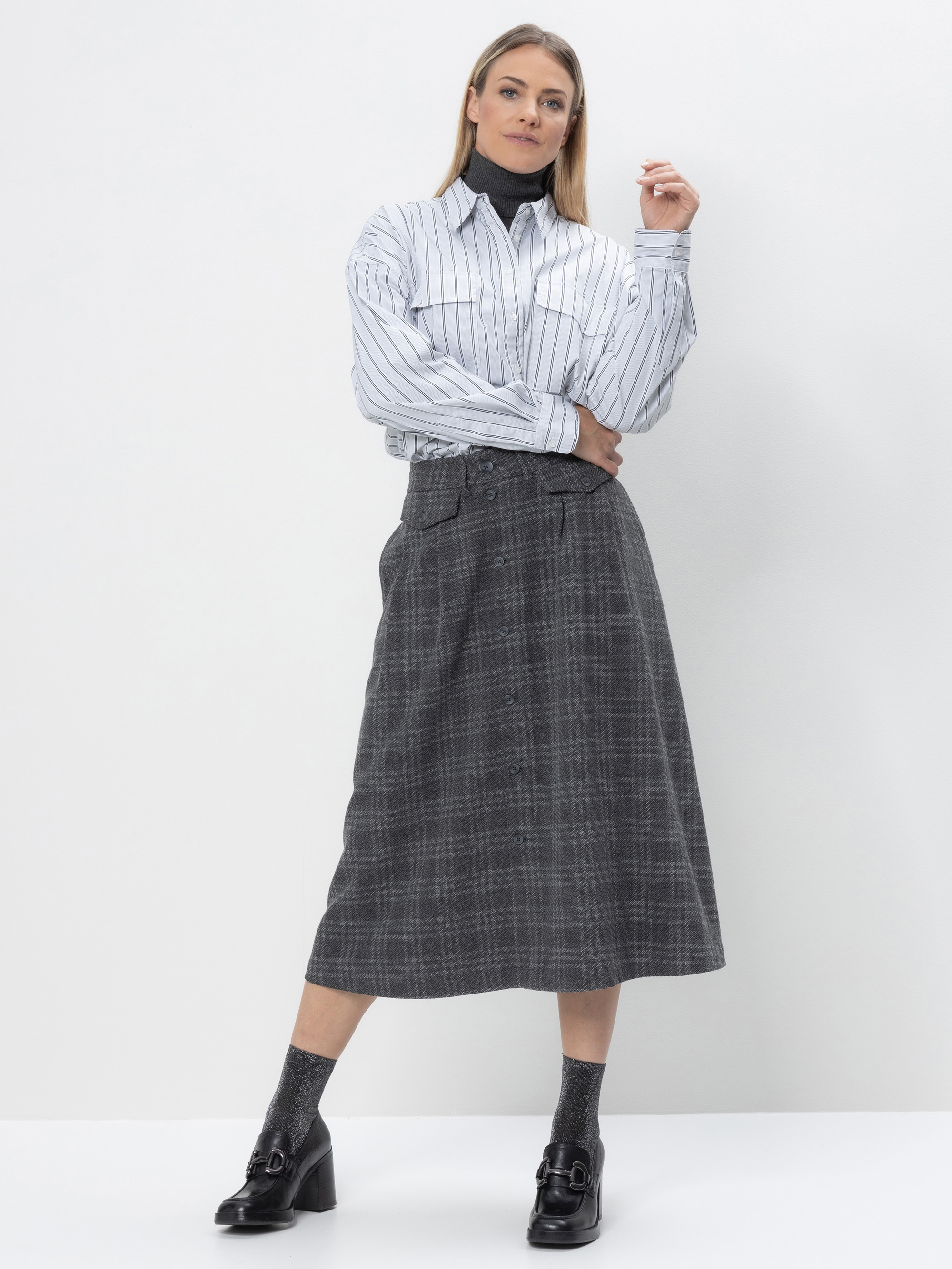 Modell  Lash Hemd gestreift