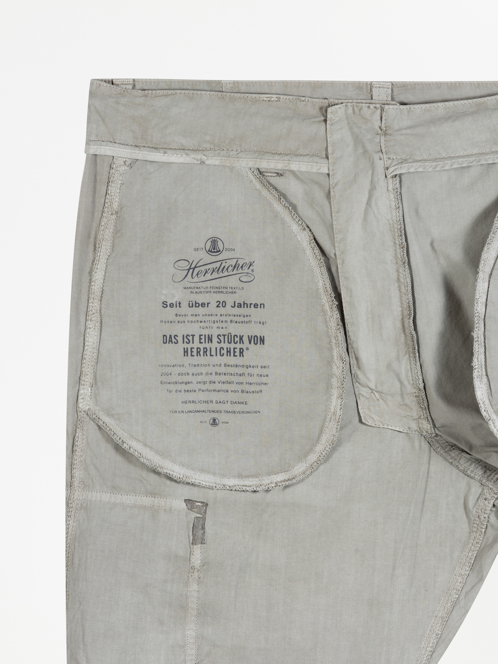 Modell  Rowan Cropped Cargo Hose