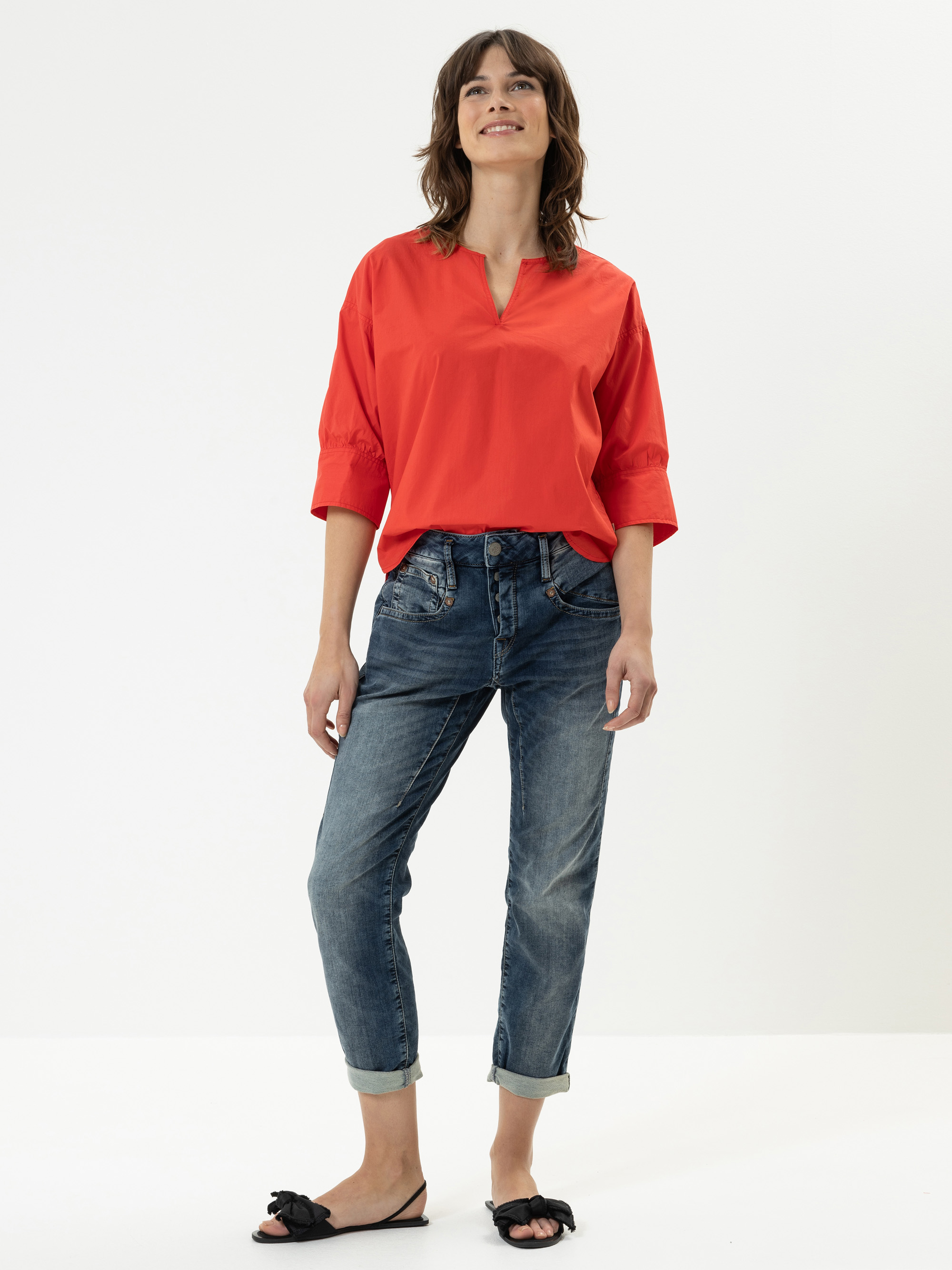 Modell Dori Kurzarmbluse