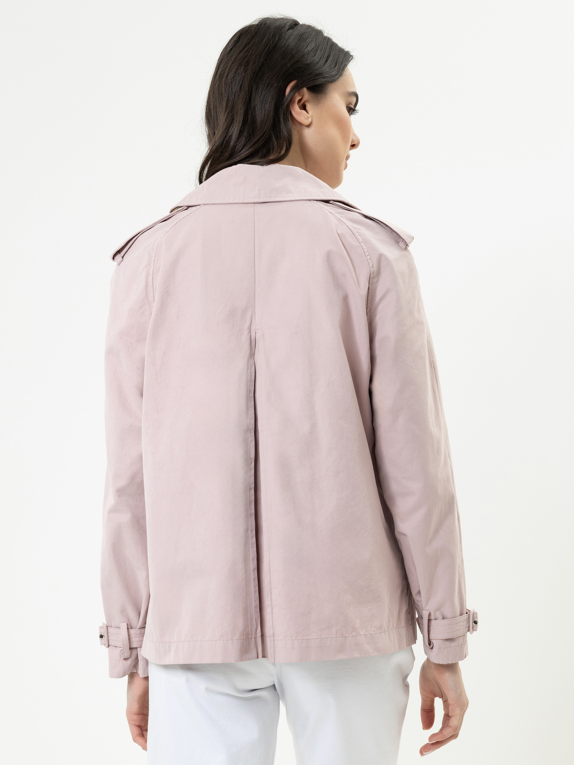 Modell Julina Trench Jacke