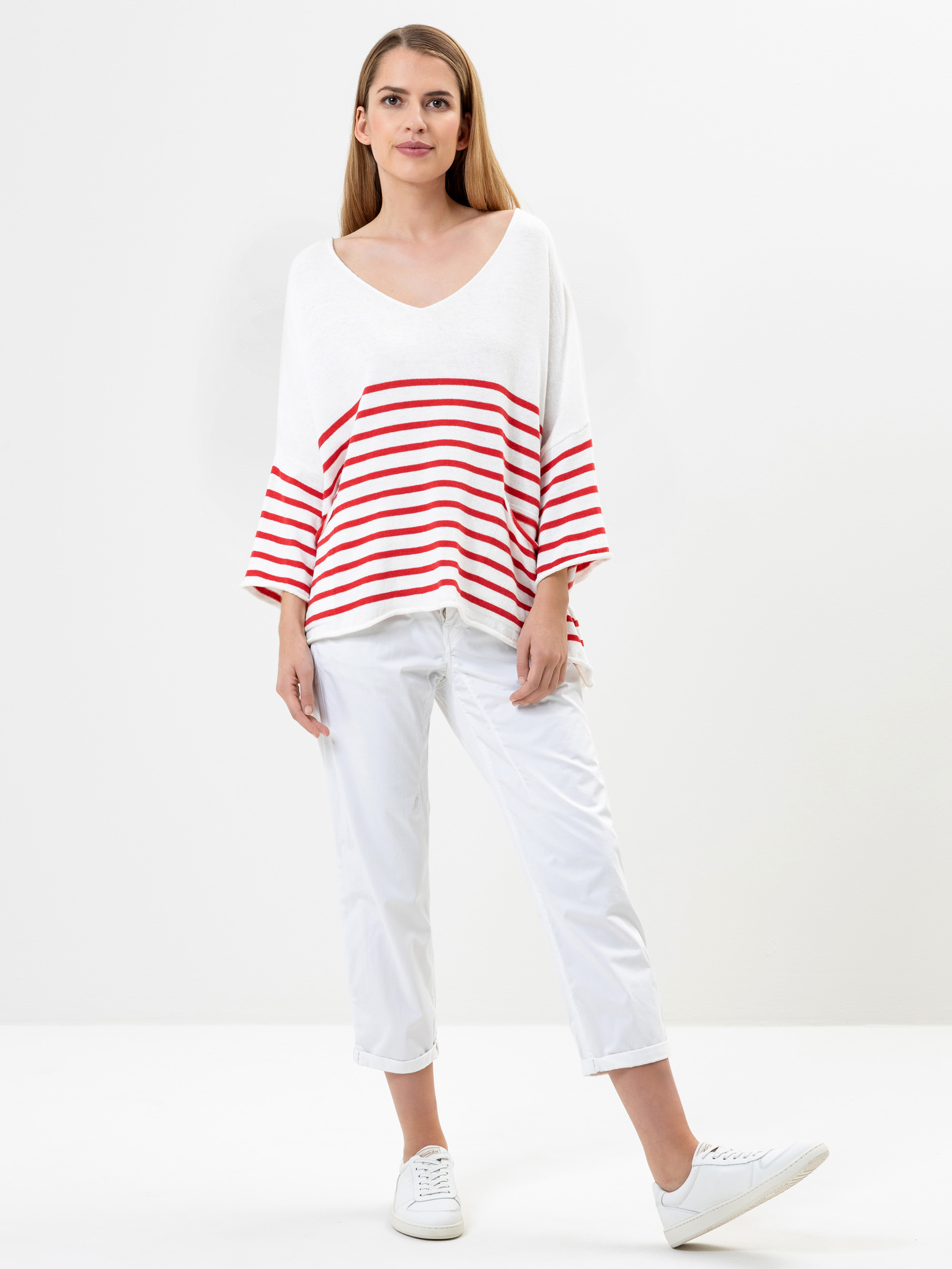 Modell  Juno Marie Feinstrickpullover