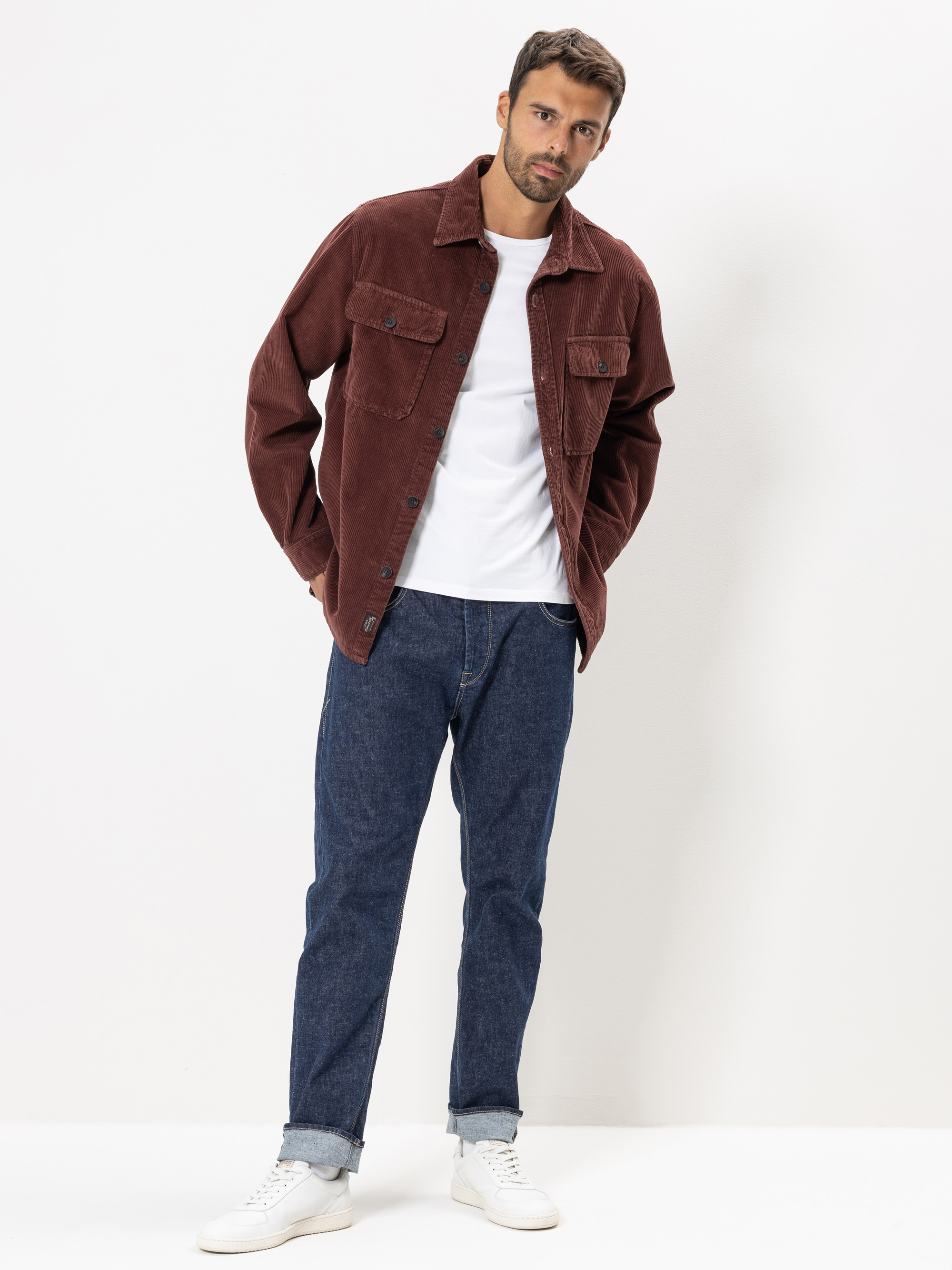 Modell Hank Cordhemd