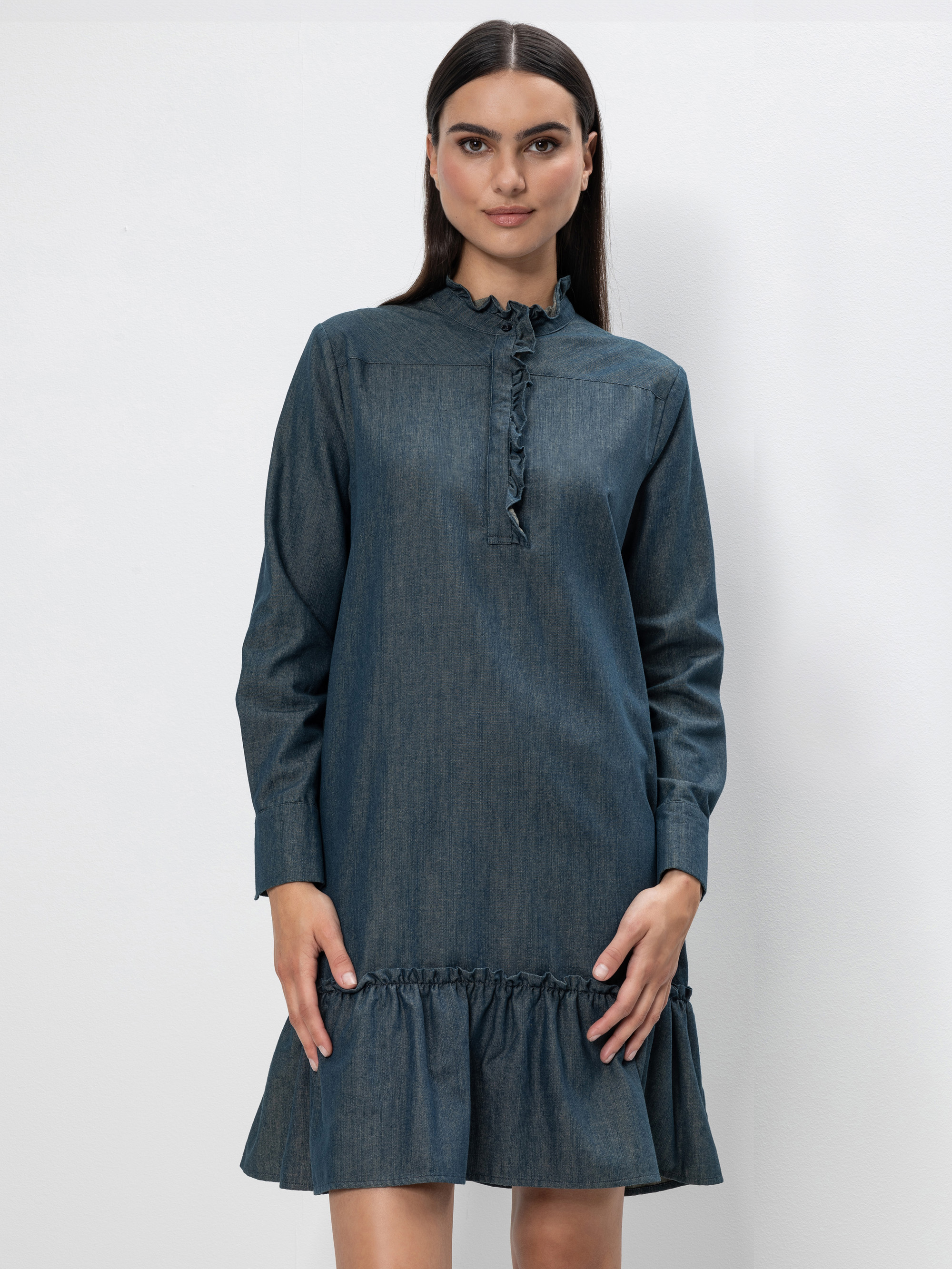 Modell Antke Jeanskleid