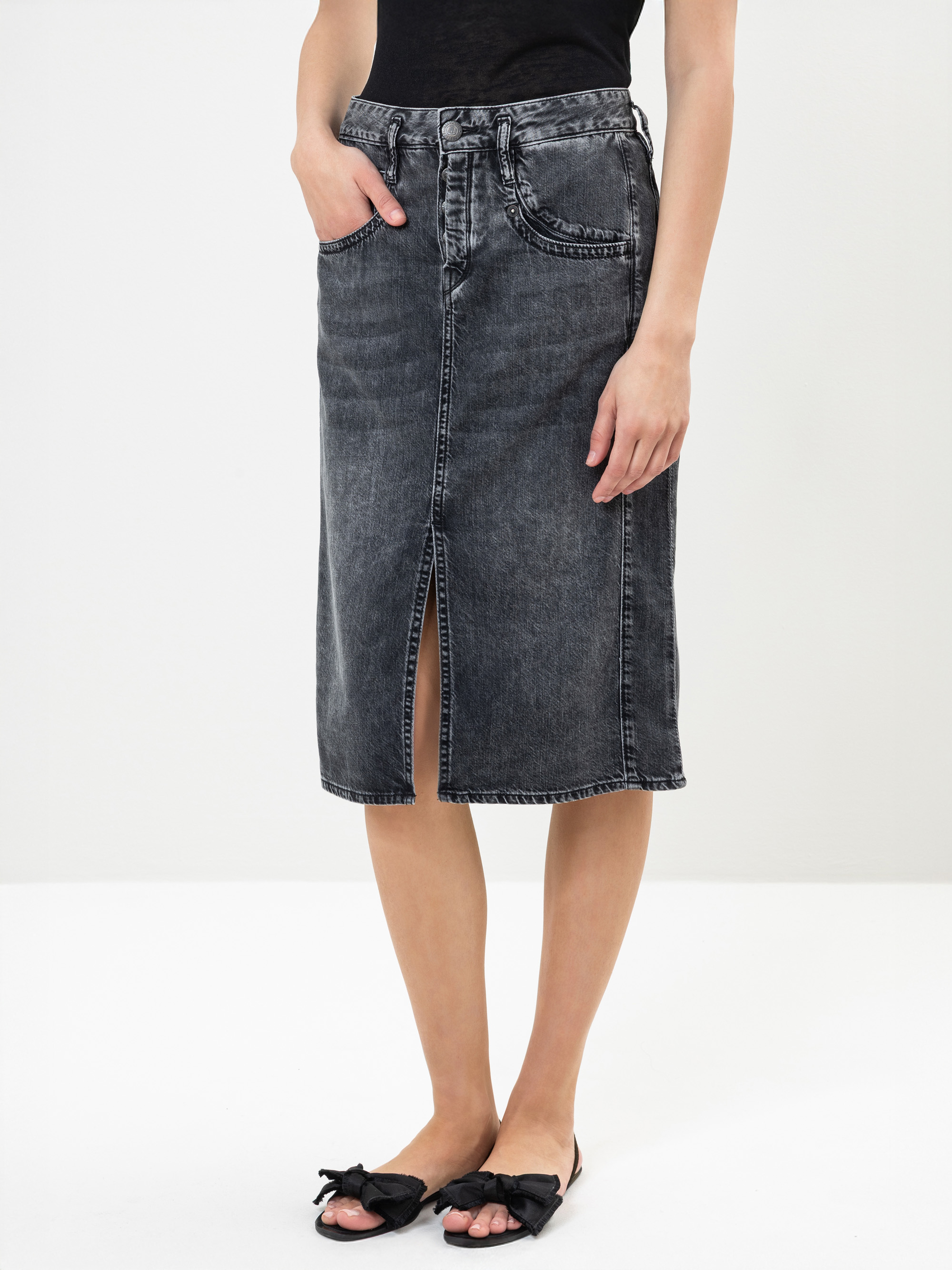 Modell Shyra Jeansrock midi