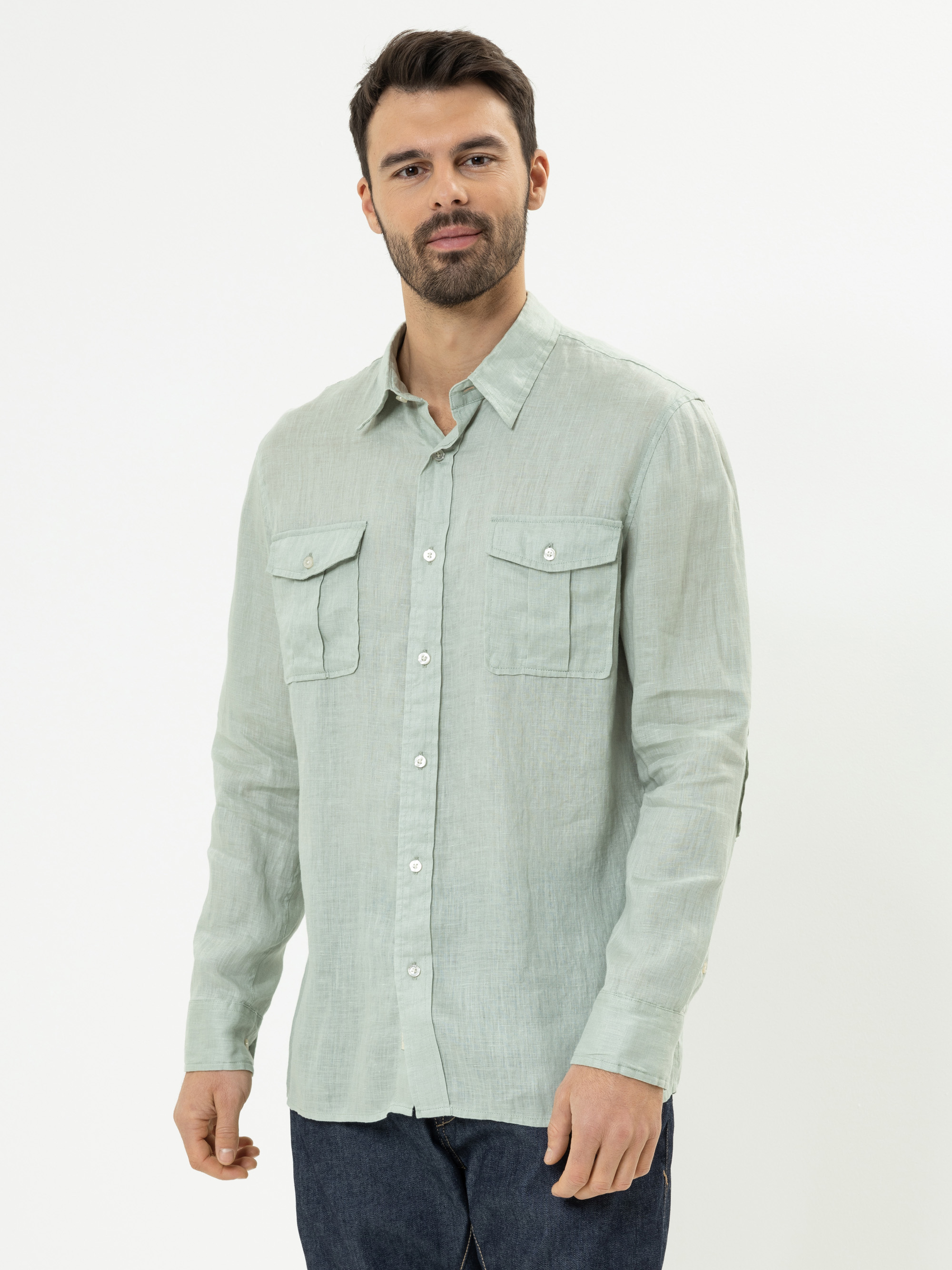 Modell Branson Leinenhemd