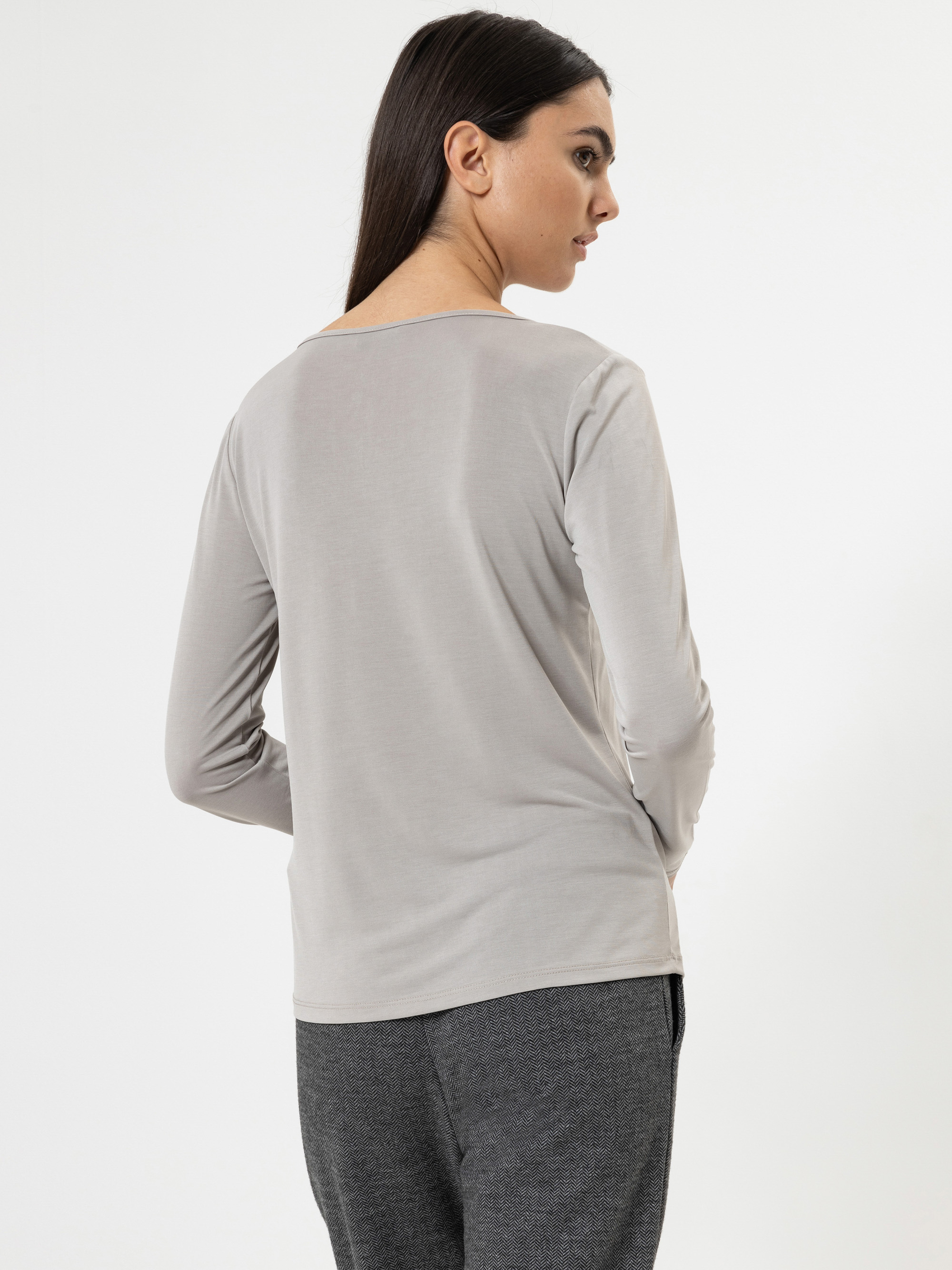 Modell Emmeline Langarmshirt aus Modal