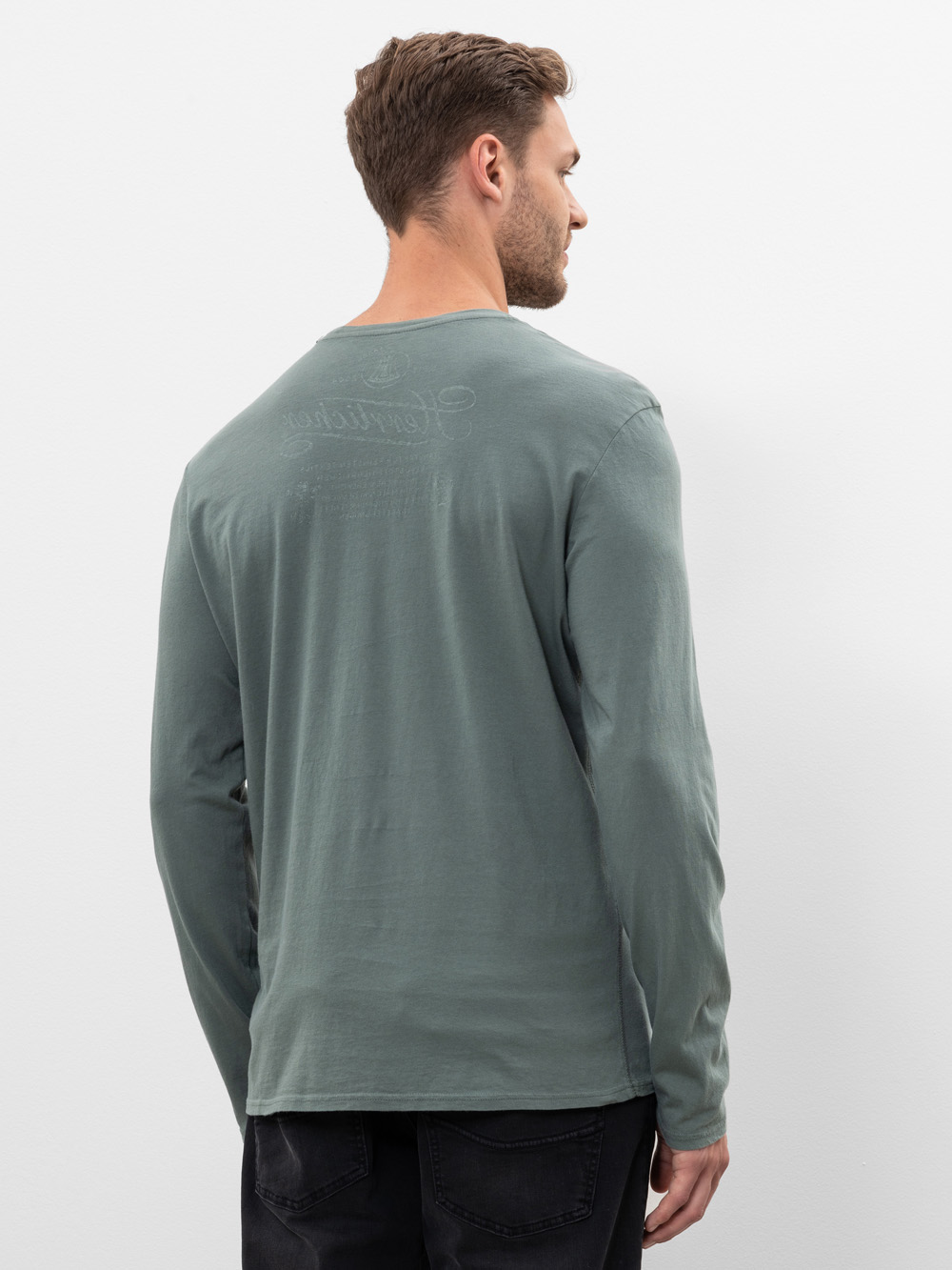 Modell B-Long Longsleeve aus Baumwolle