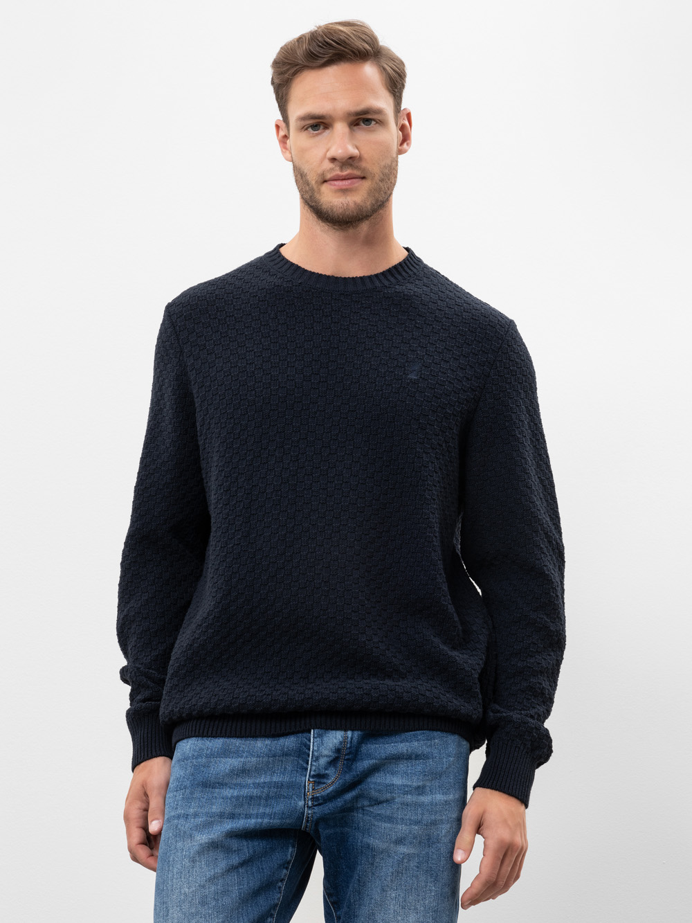 Modell Crewl Pullover aus Baumwollmix mit Struktur