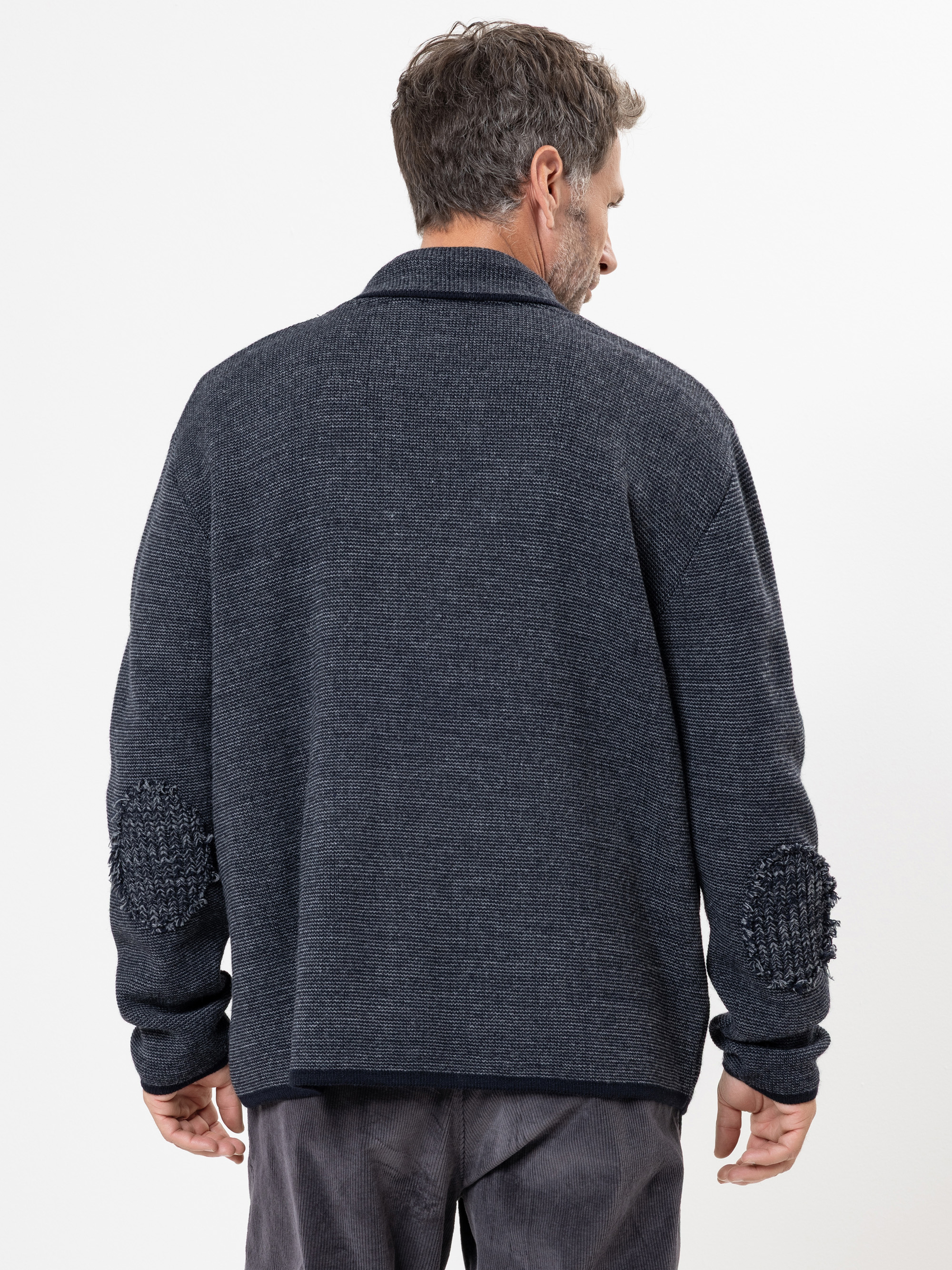 Modell  Vasil Jacke aus Strickjersey