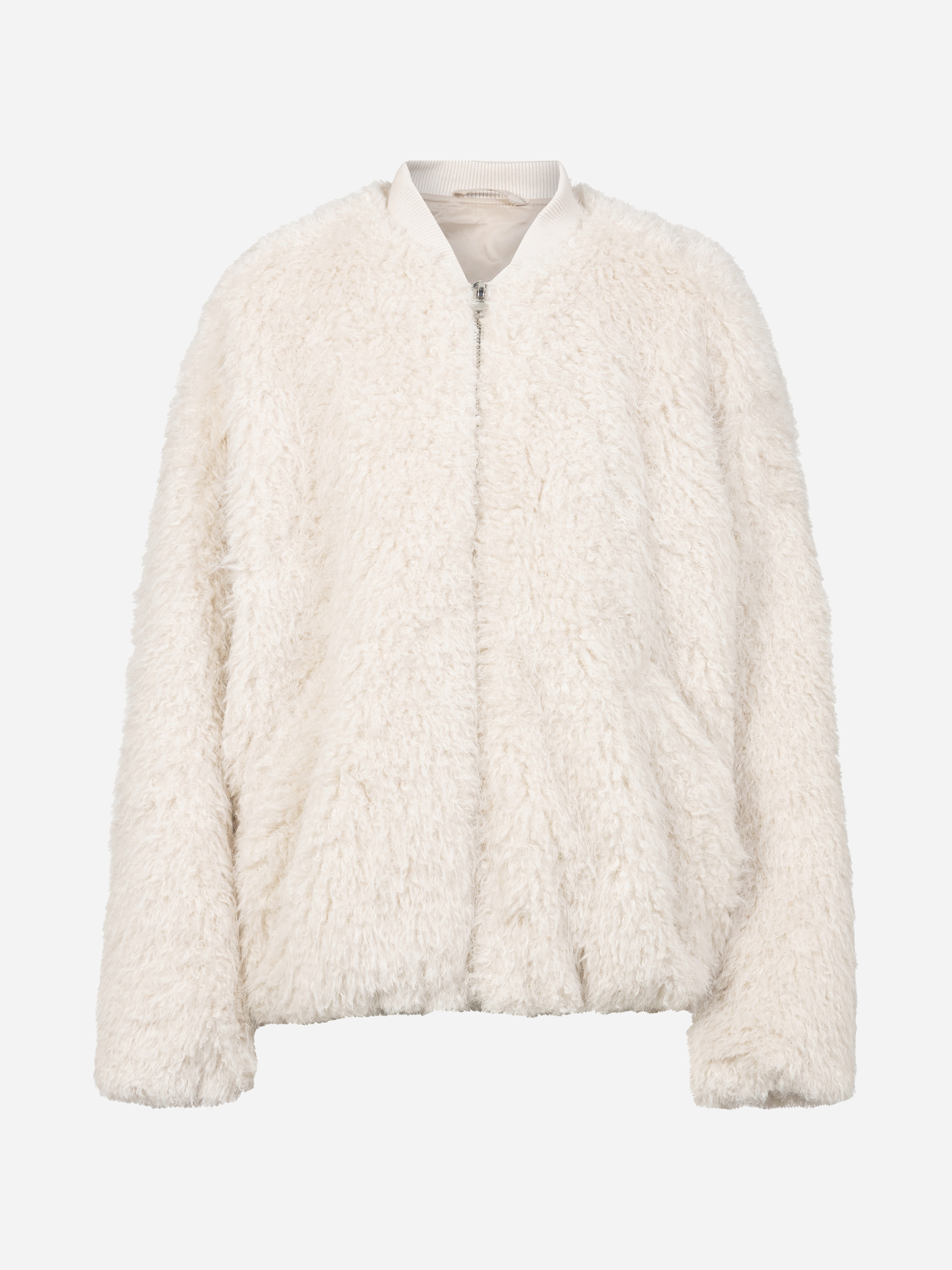 Modell Yaya Jacke aus Vegan Fur