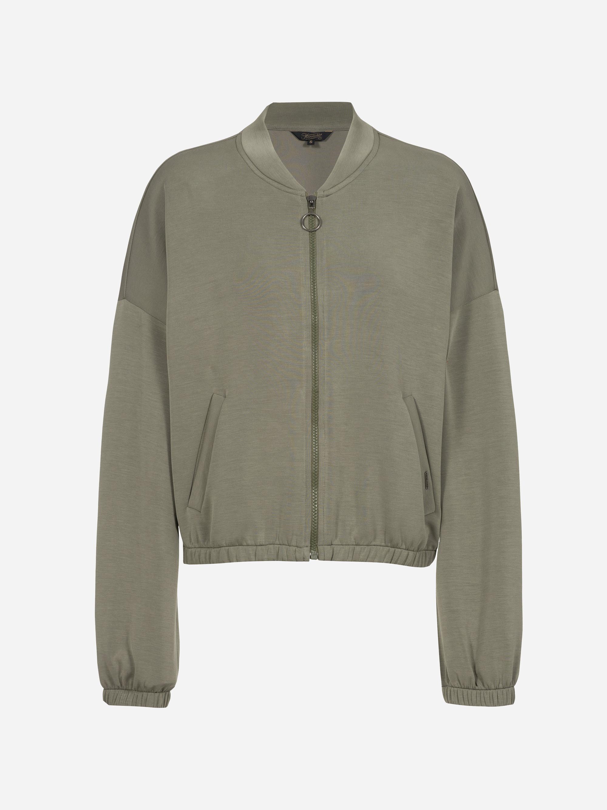 Modell Maribelle Sweatjacke