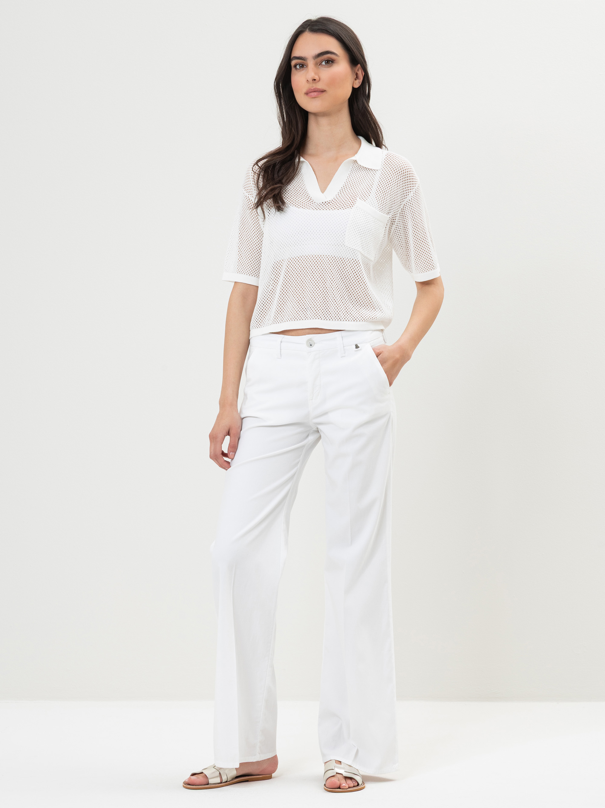 Modell Anna Maria Lochstrick Pullover