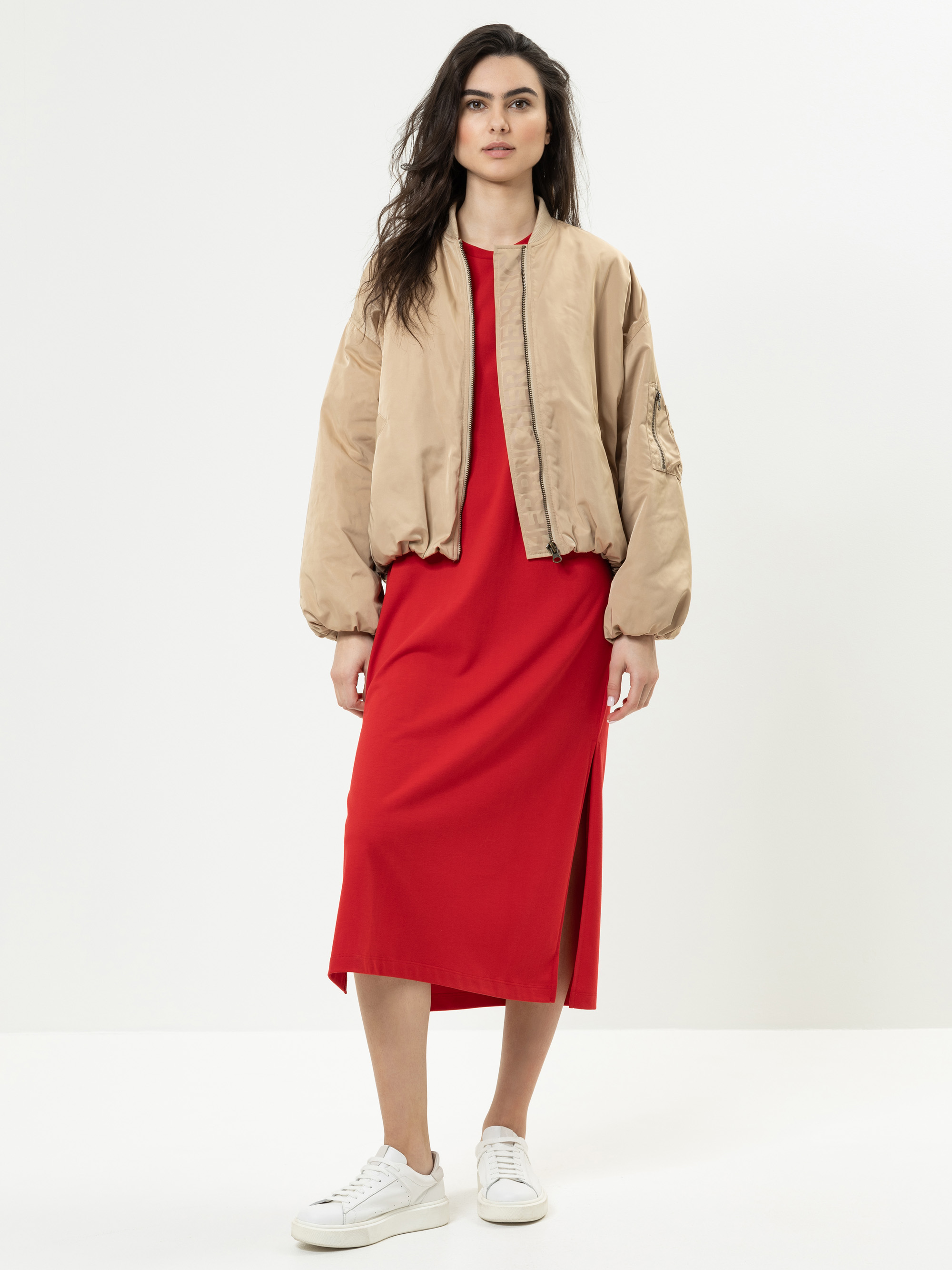 Modell Yayana Bomberjacke