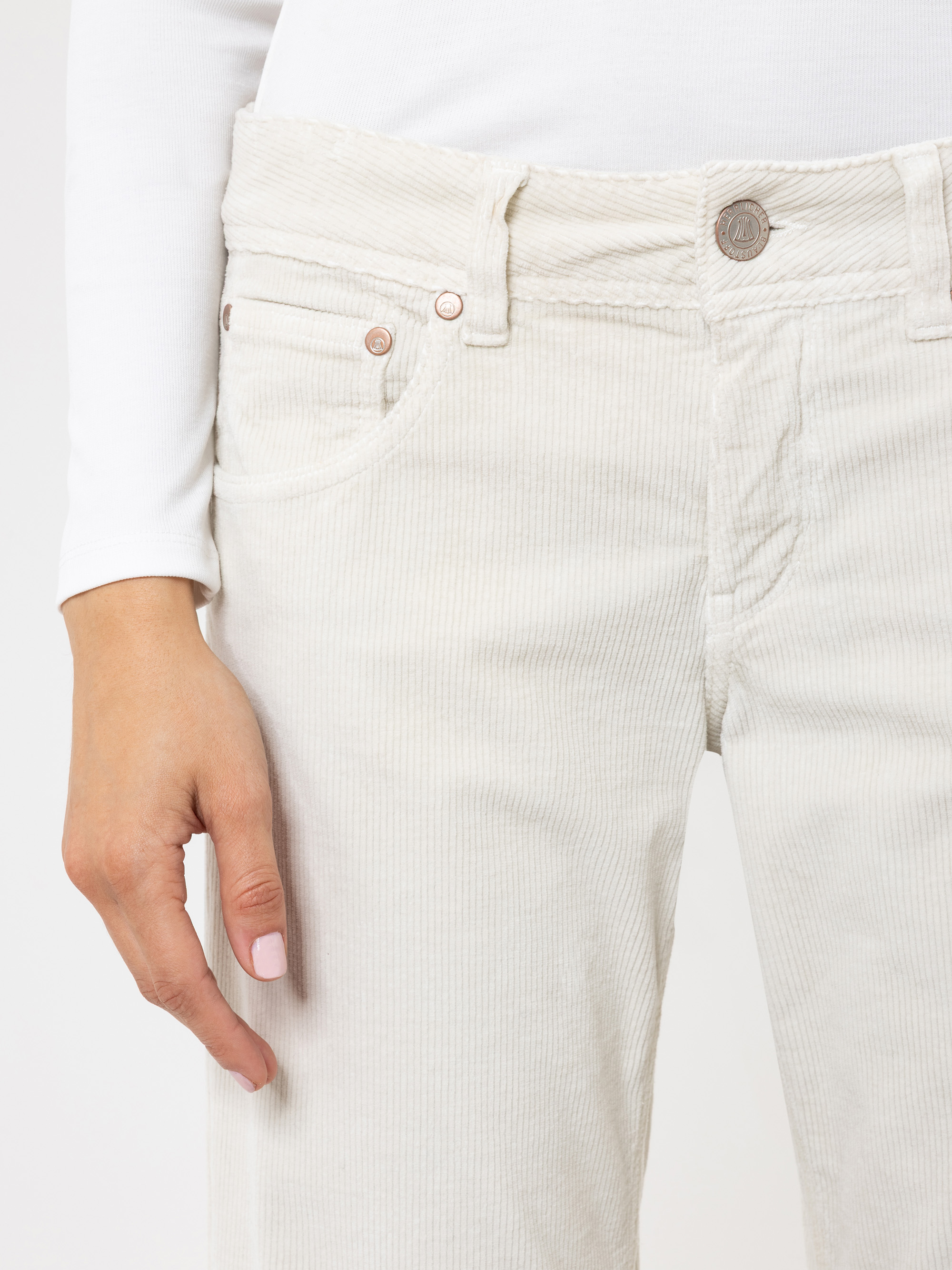 Modell Edna Flared Cordhose