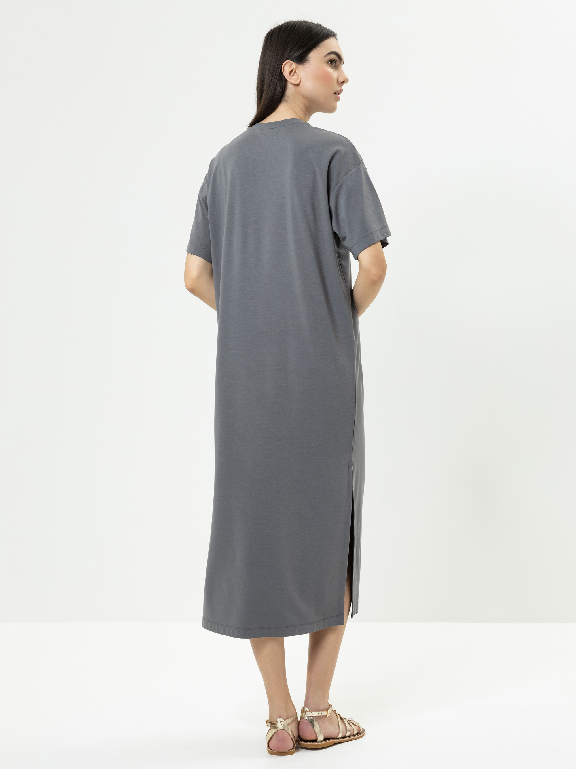 Modell Aliya Jerseykleid