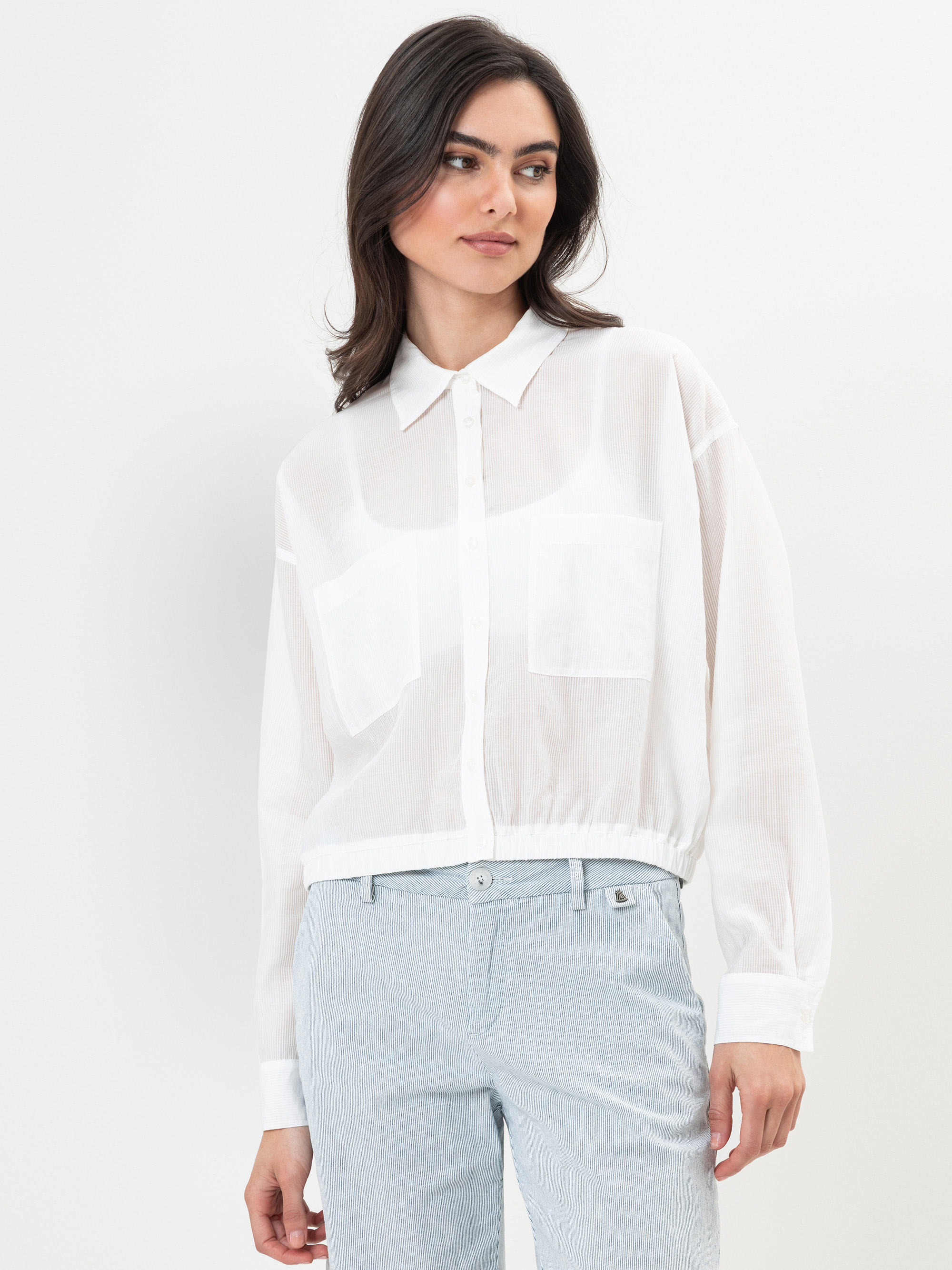 Modell Liline Hemdbluse