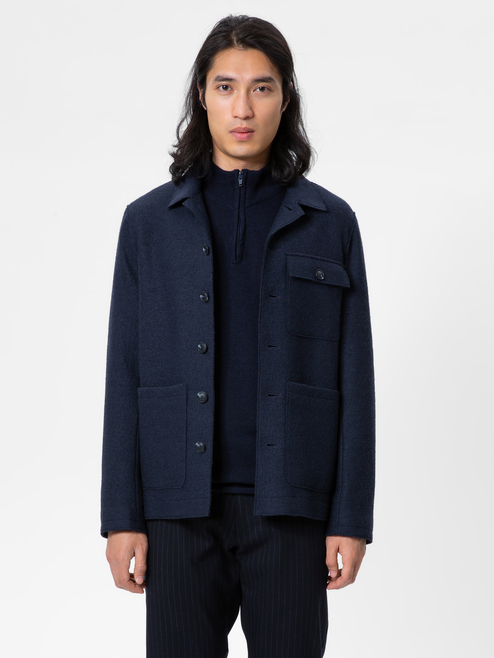 Modell Bunchy Hemdjacke aus Wollqualität