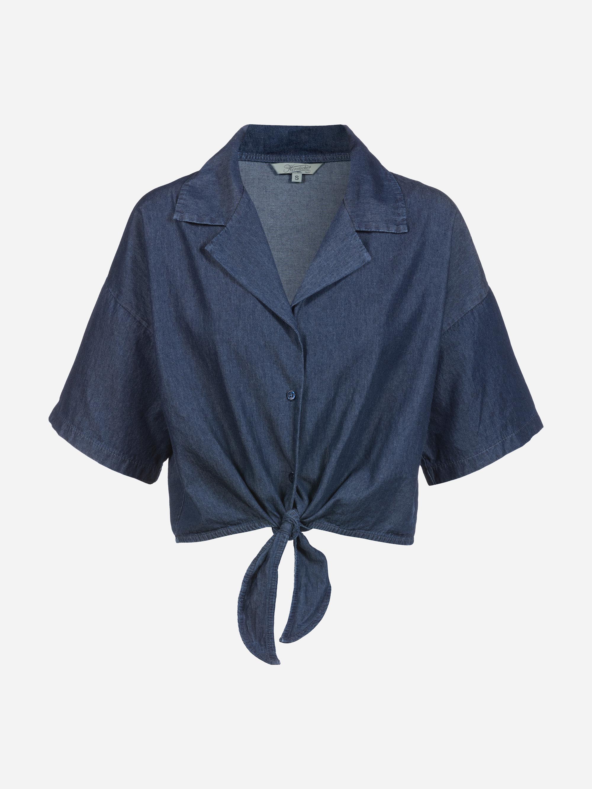 Modell Elonie Jeansbluse zum Knoten