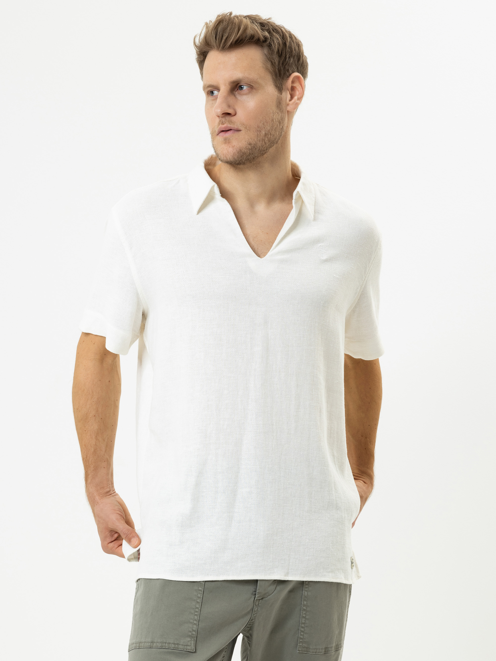 Modell Dexter Kurzarmhemd aus Leinen Canvas Mix