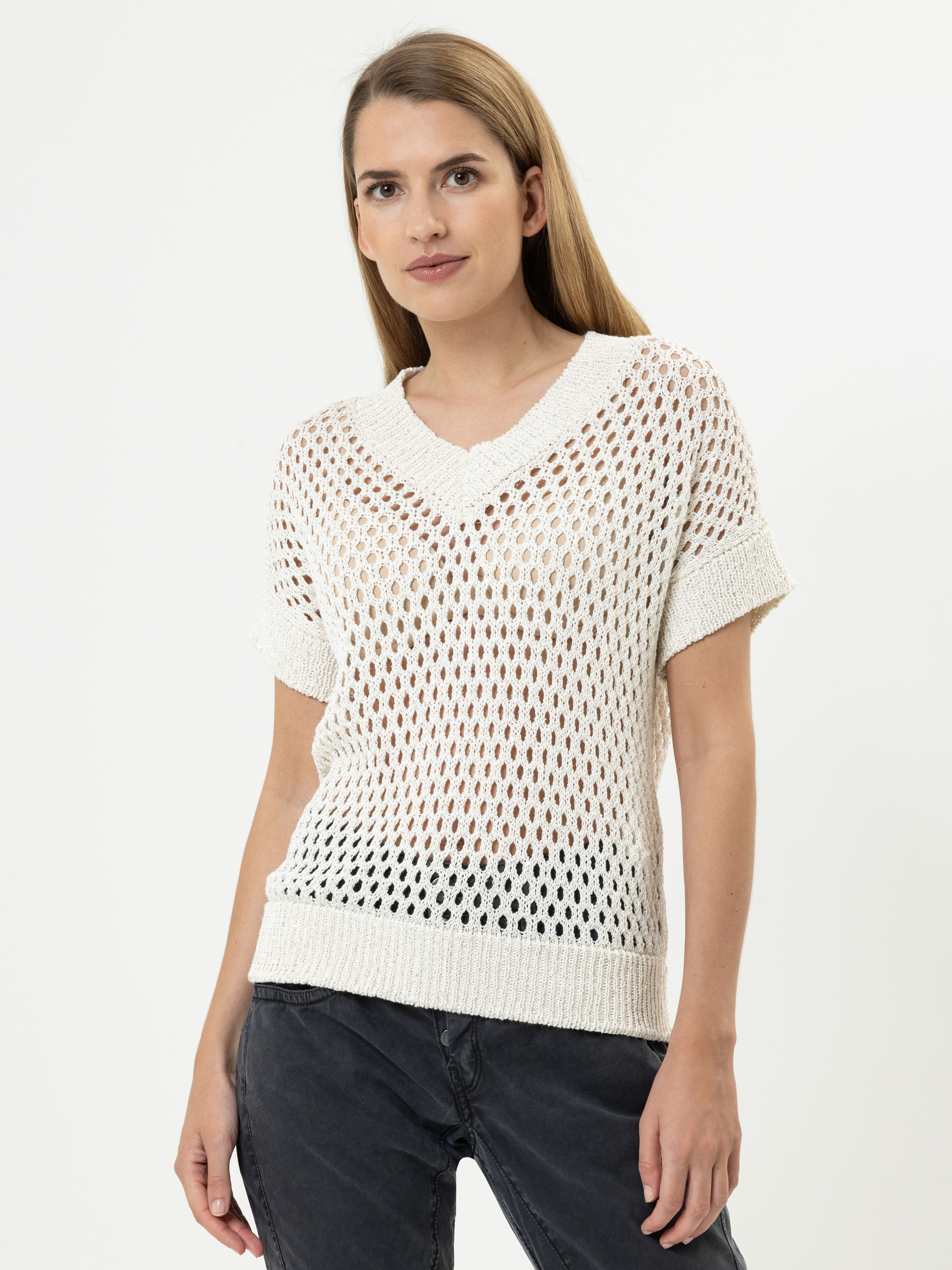 Modell Camie Lochstrick Pullover mit kurzen Ärmeln