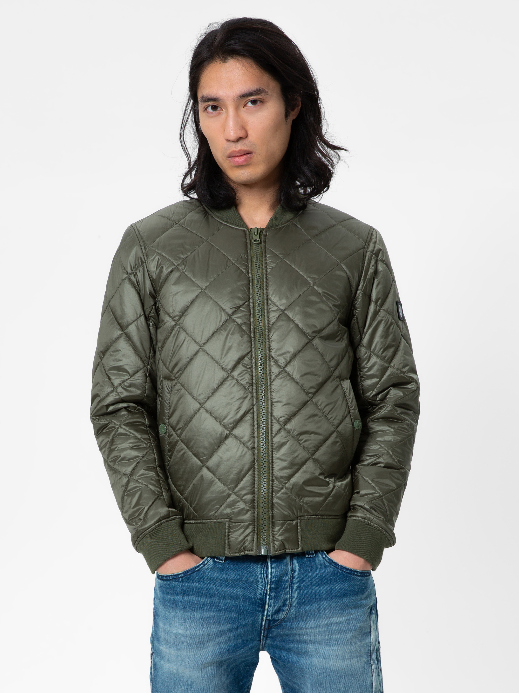 Modell Seal Steppjacke aus recyceltem Nylon