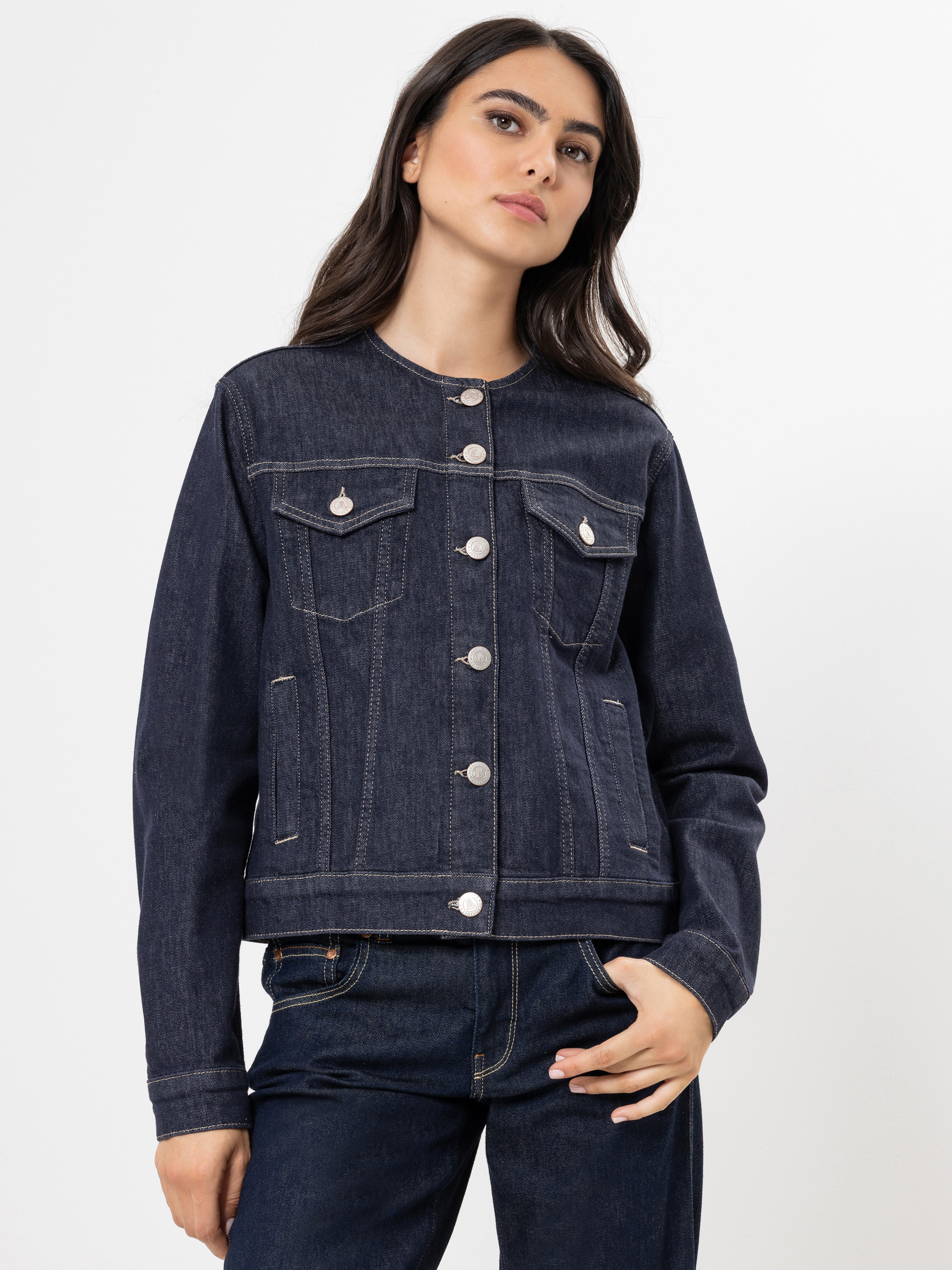 Modell Hannelore Jeansjacke ohne Kragen