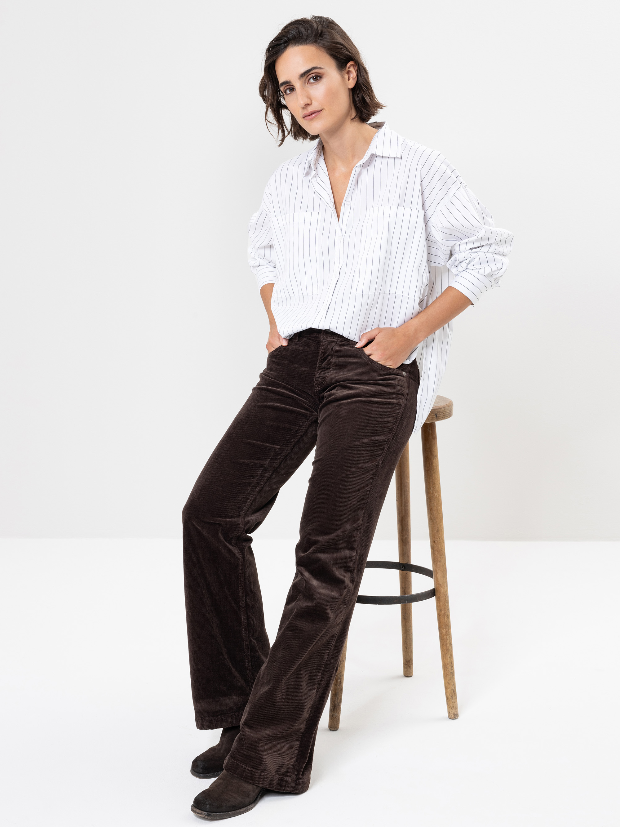 Modell Edna Flared Cordhose