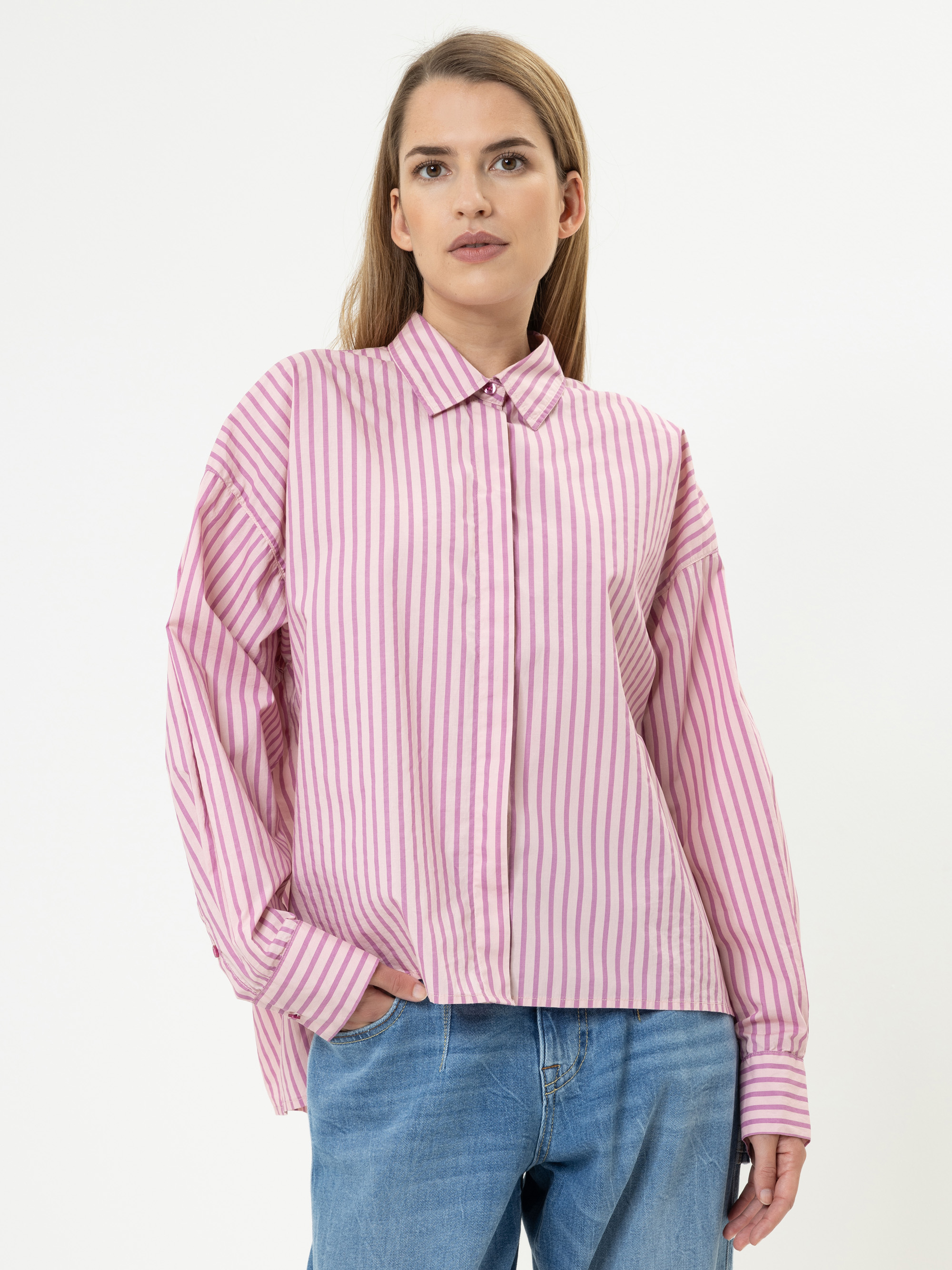 Modell Eva Lina Hemdbluse