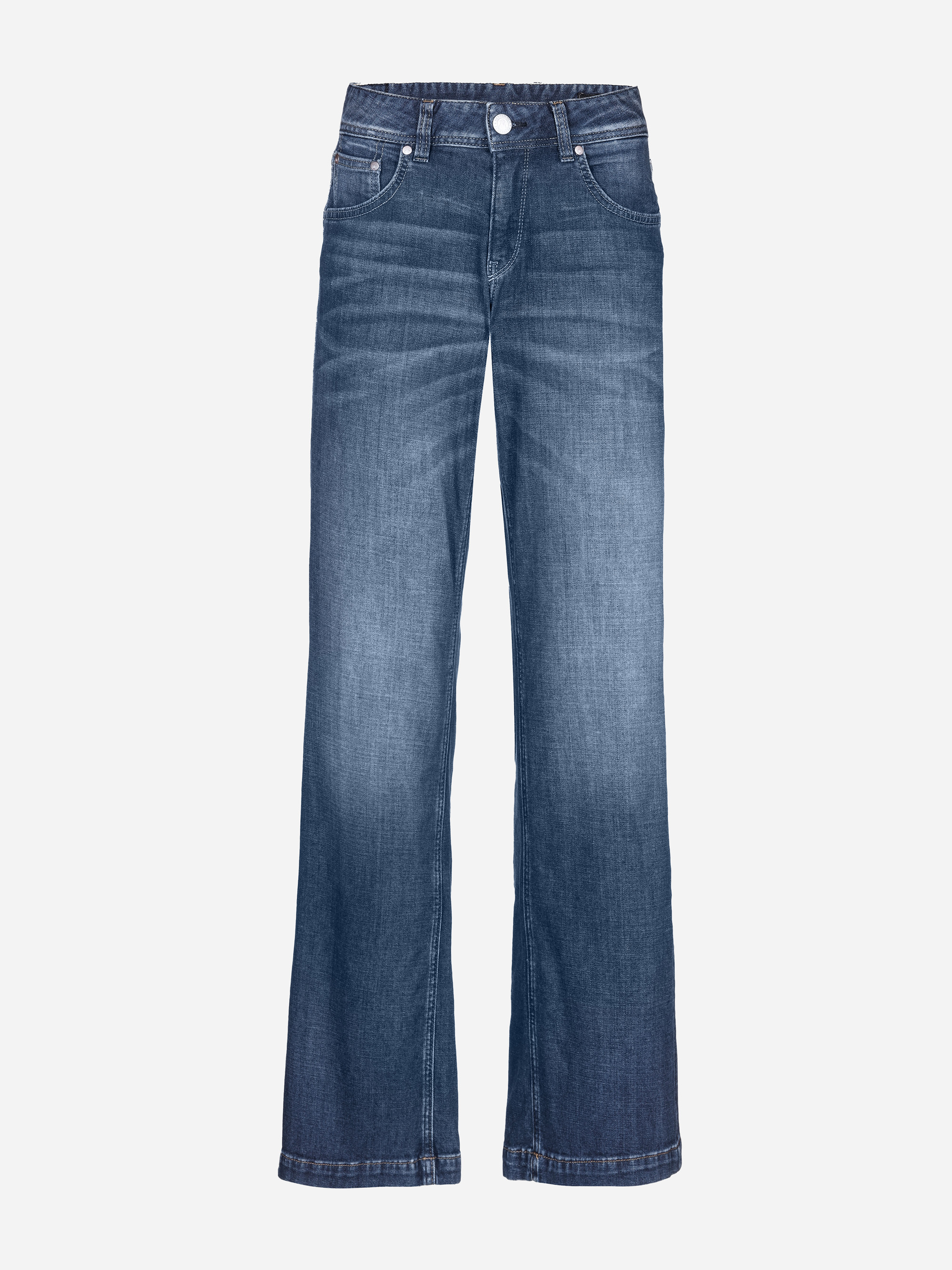 Modell  Edna Flared Jeans mit Cashmere Touch und Bio-Baumwolle
