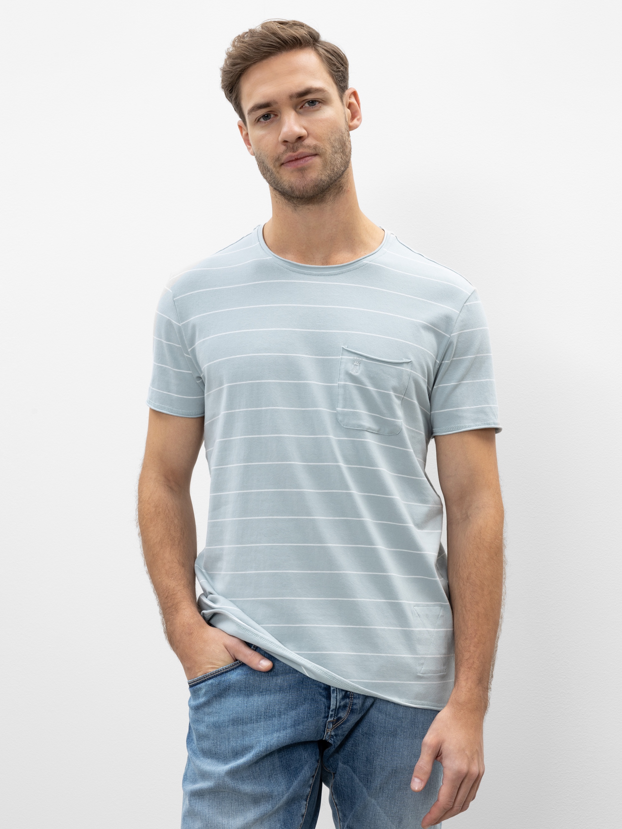 Modell Ronny T-Shirt gestreift