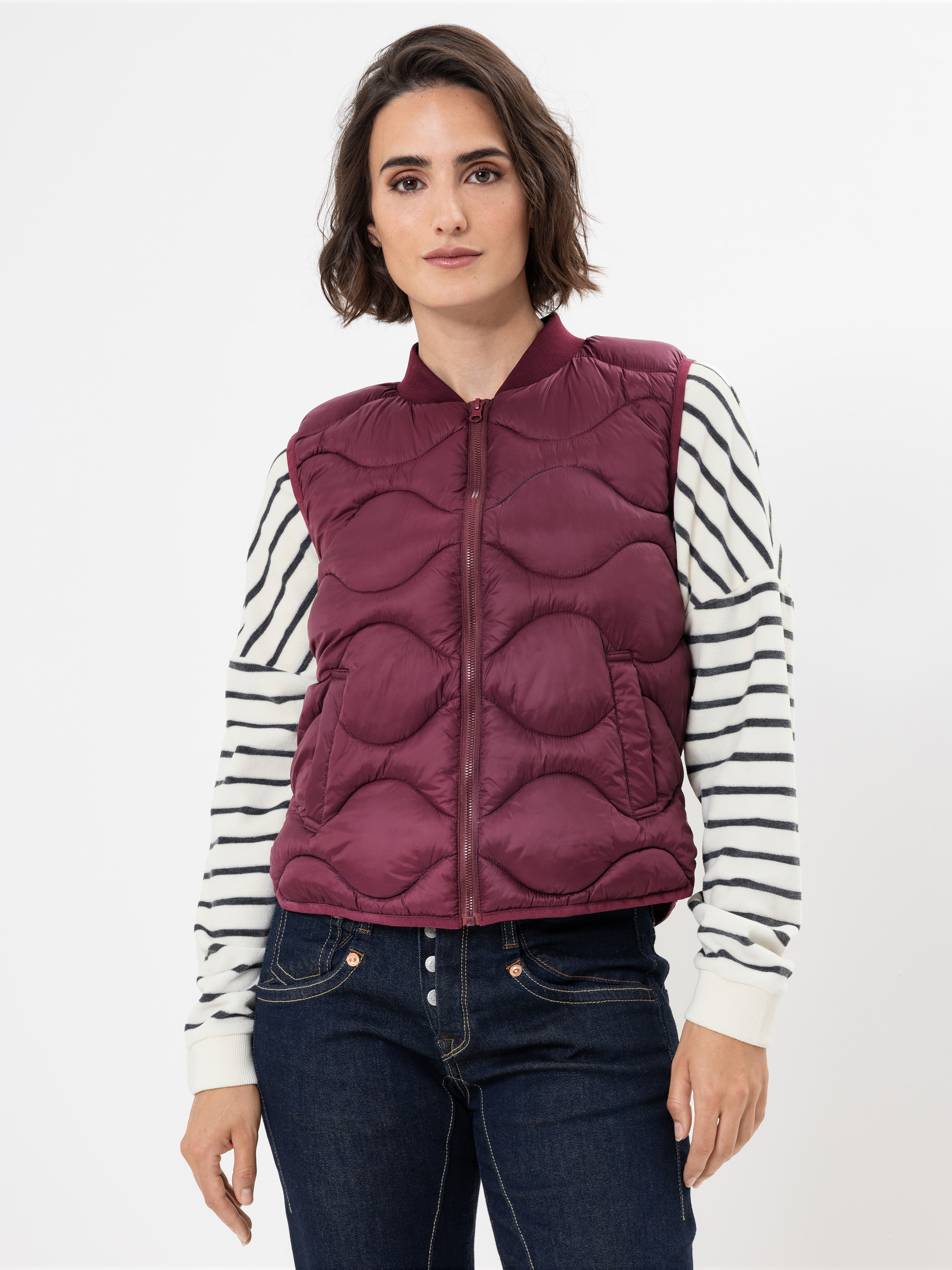 Modell Cierra aus recyceltem Nylon