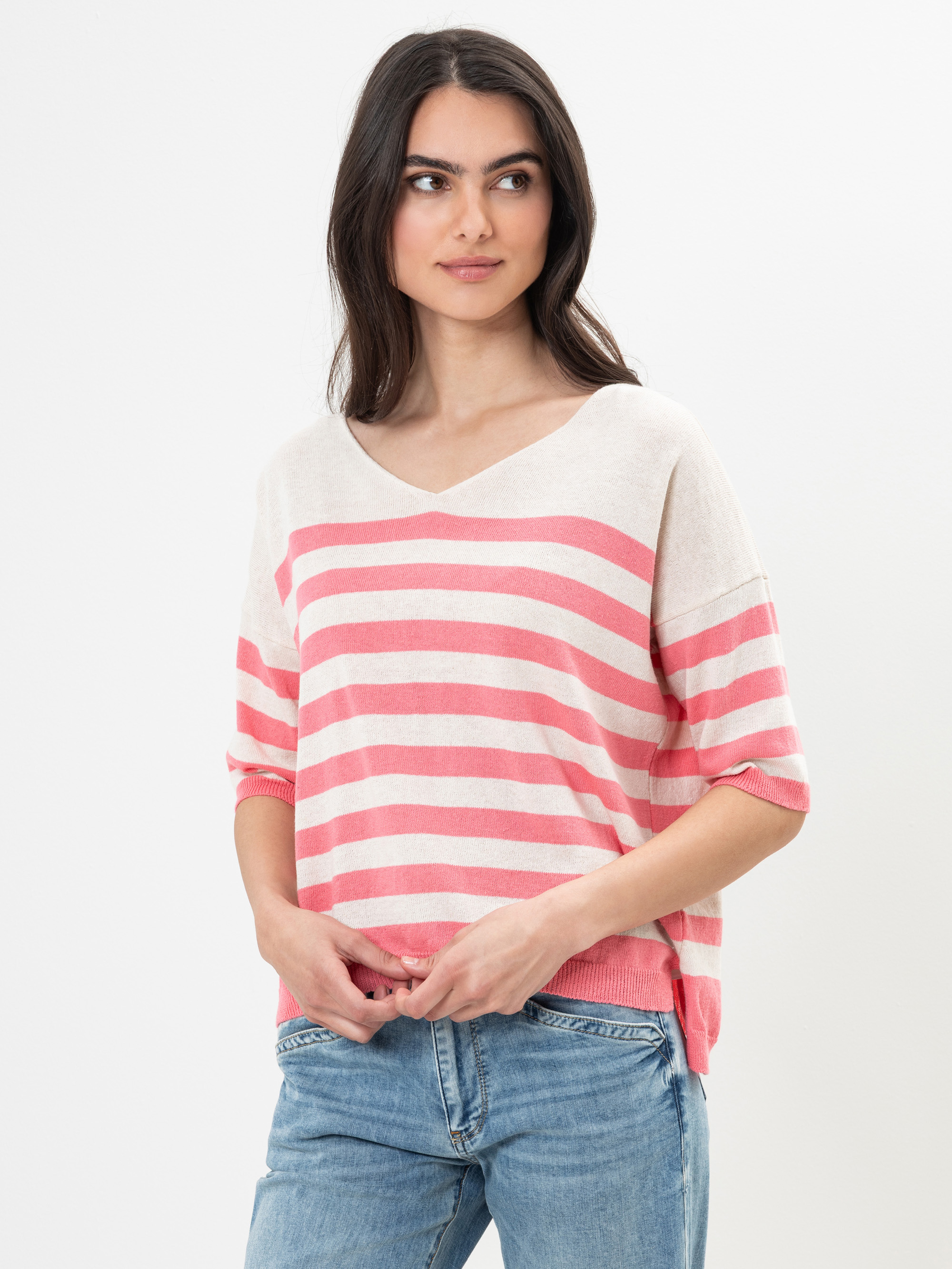 Modell Julyna Feinstrickpullover