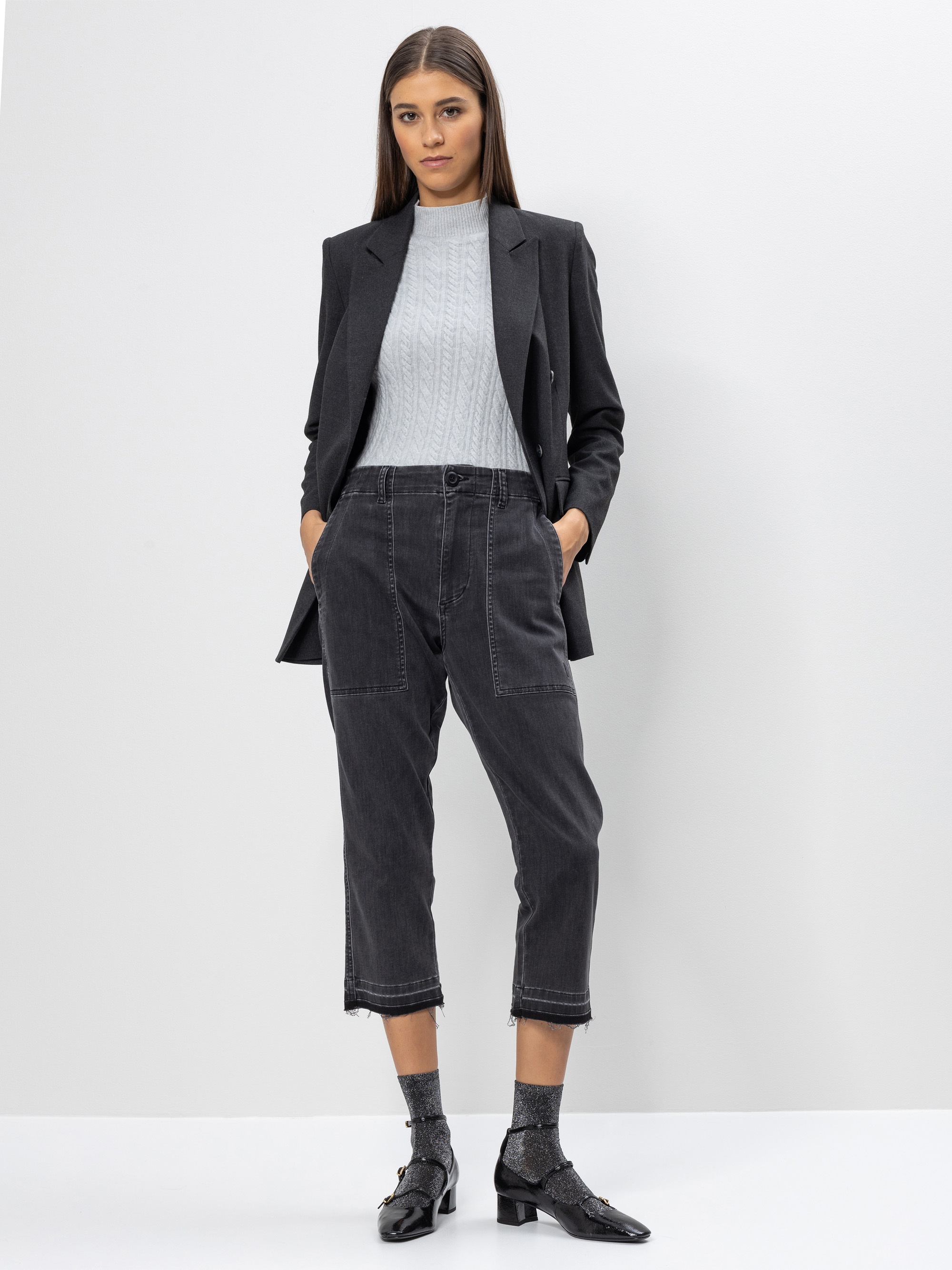 Modell Fatique Women Slim Jeans aus Sweat Denim