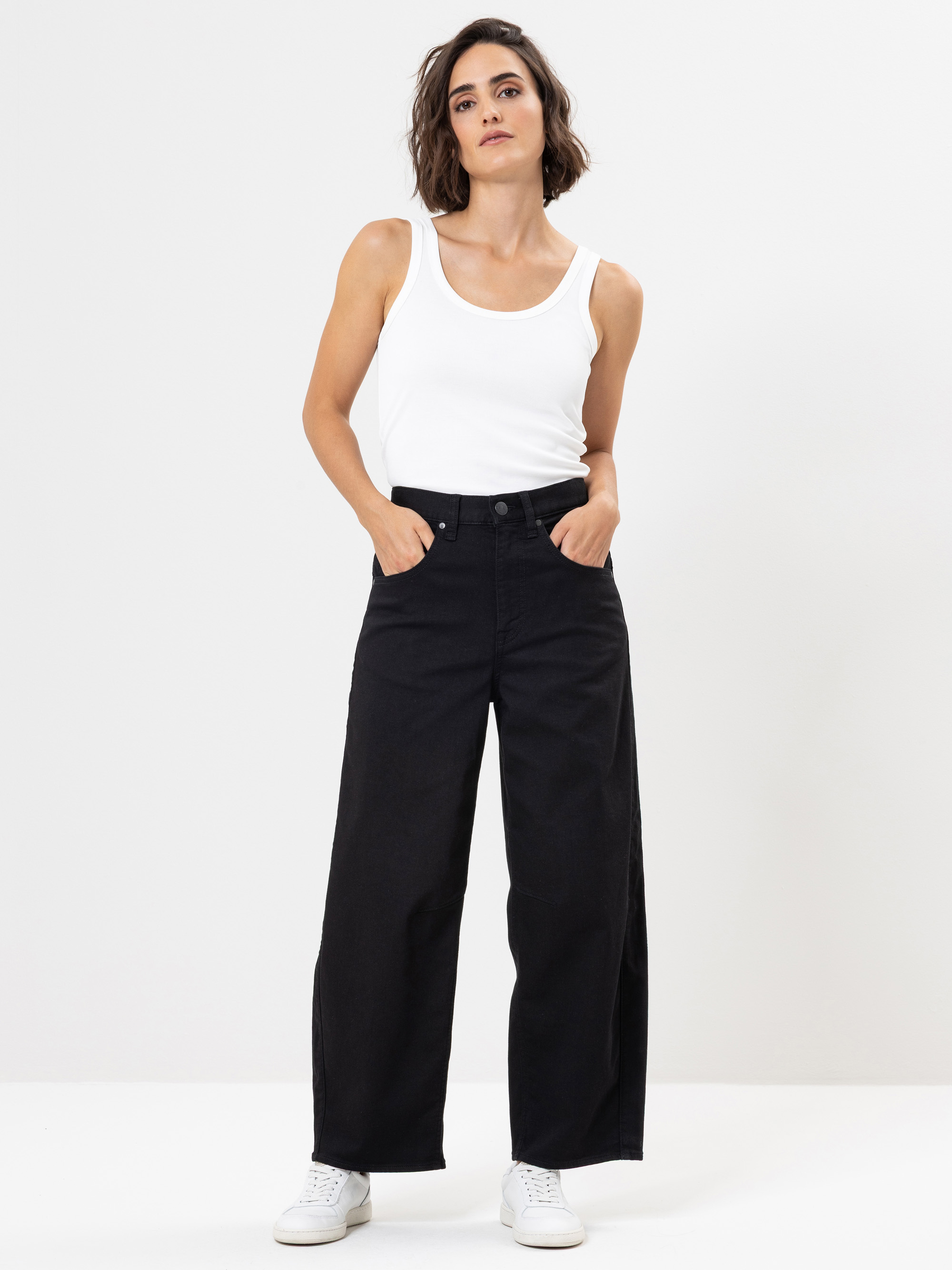 Modell Barrow Jeans aus Sweat Denim