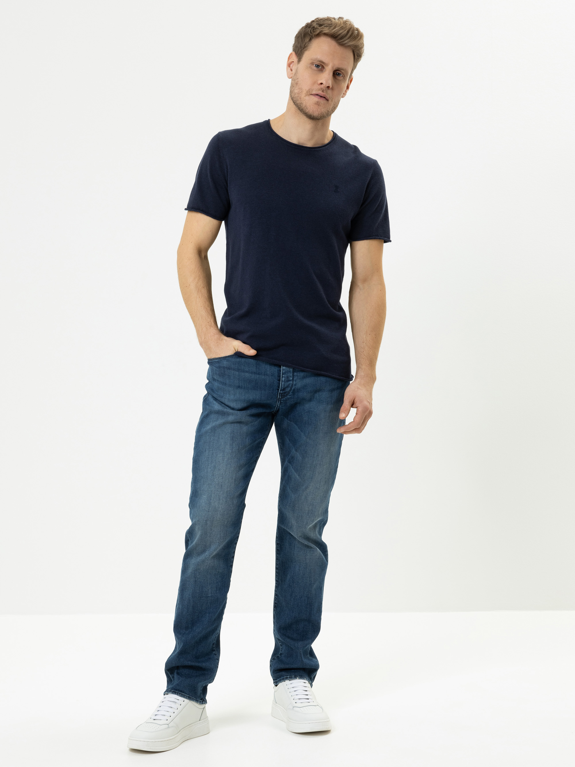 Modell  Til Kurzarm Pullover